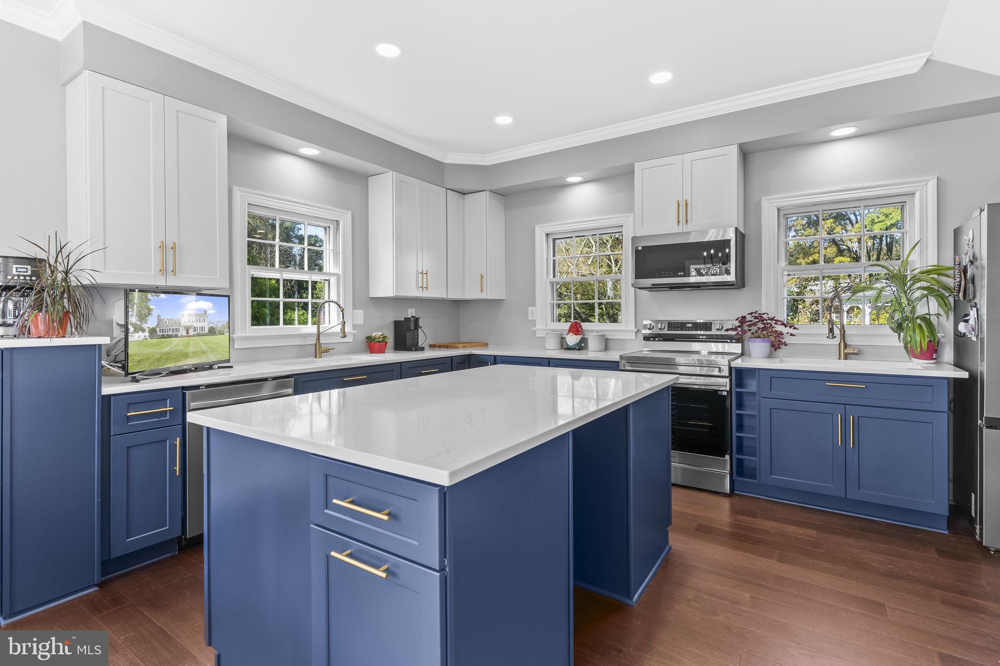 525 SMALL REWARD ROAD