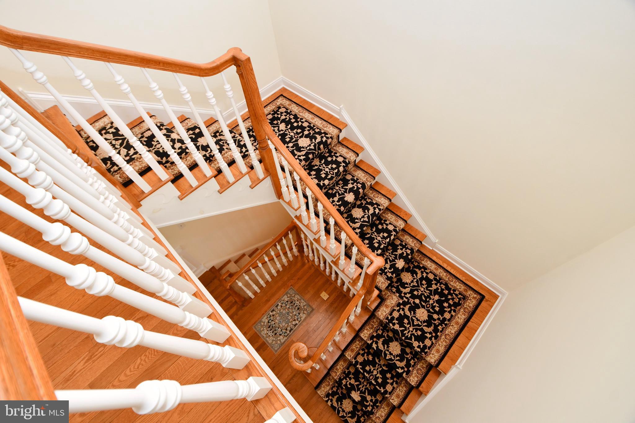 NEWTOWN WALK - Residential