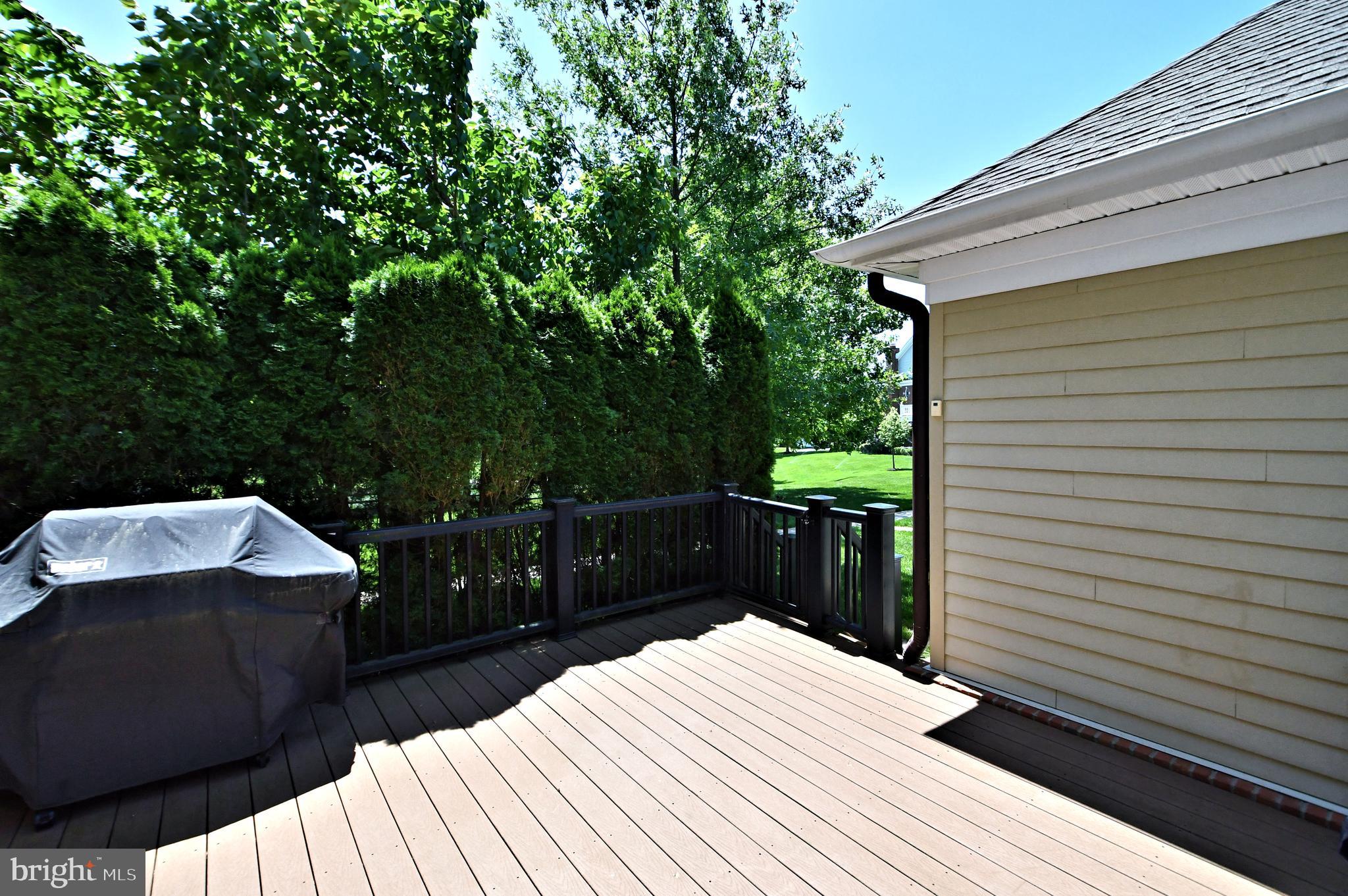 NEWTOWN WALK - Residential