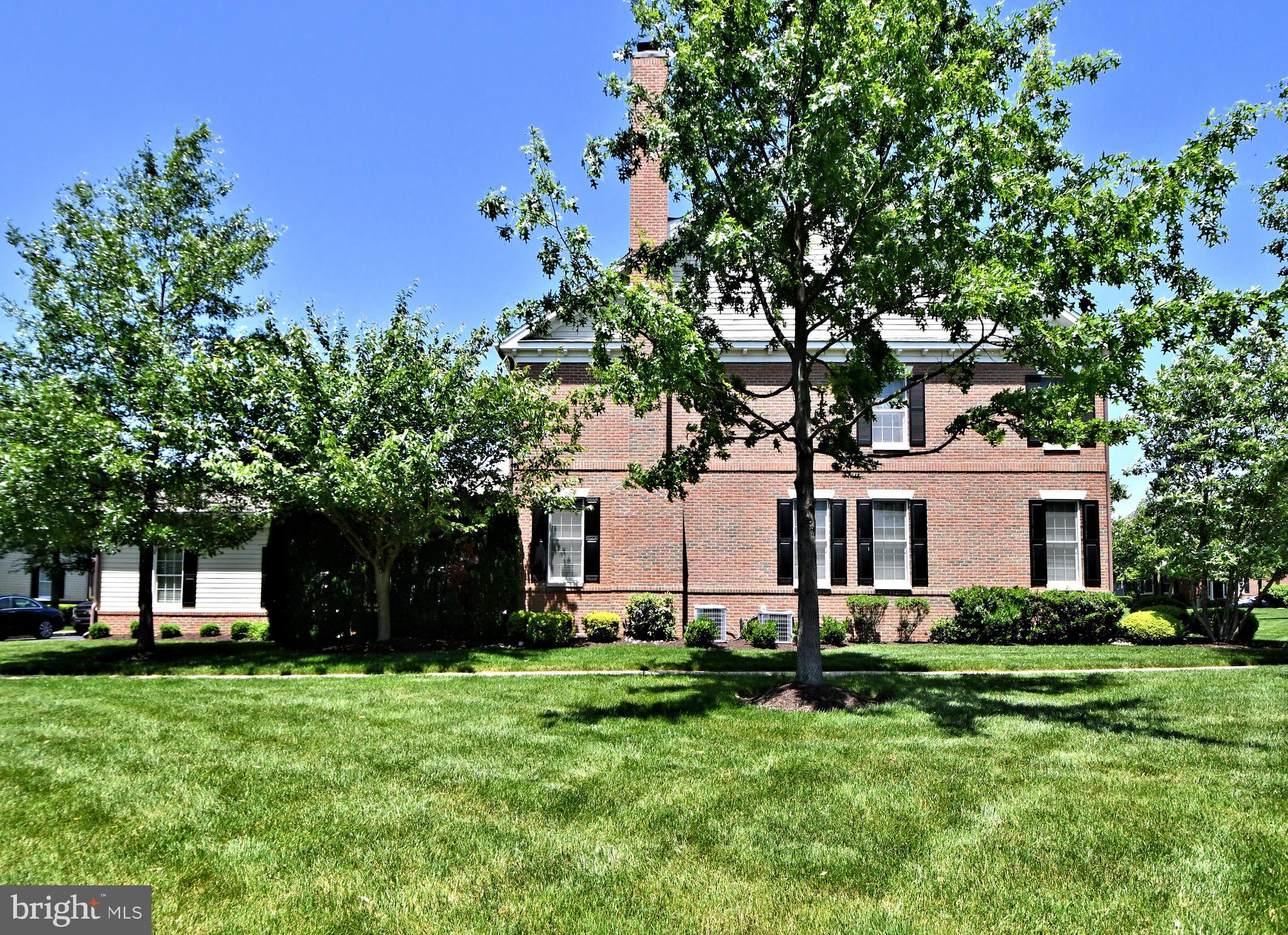 NEWTOWN WALK - Residential