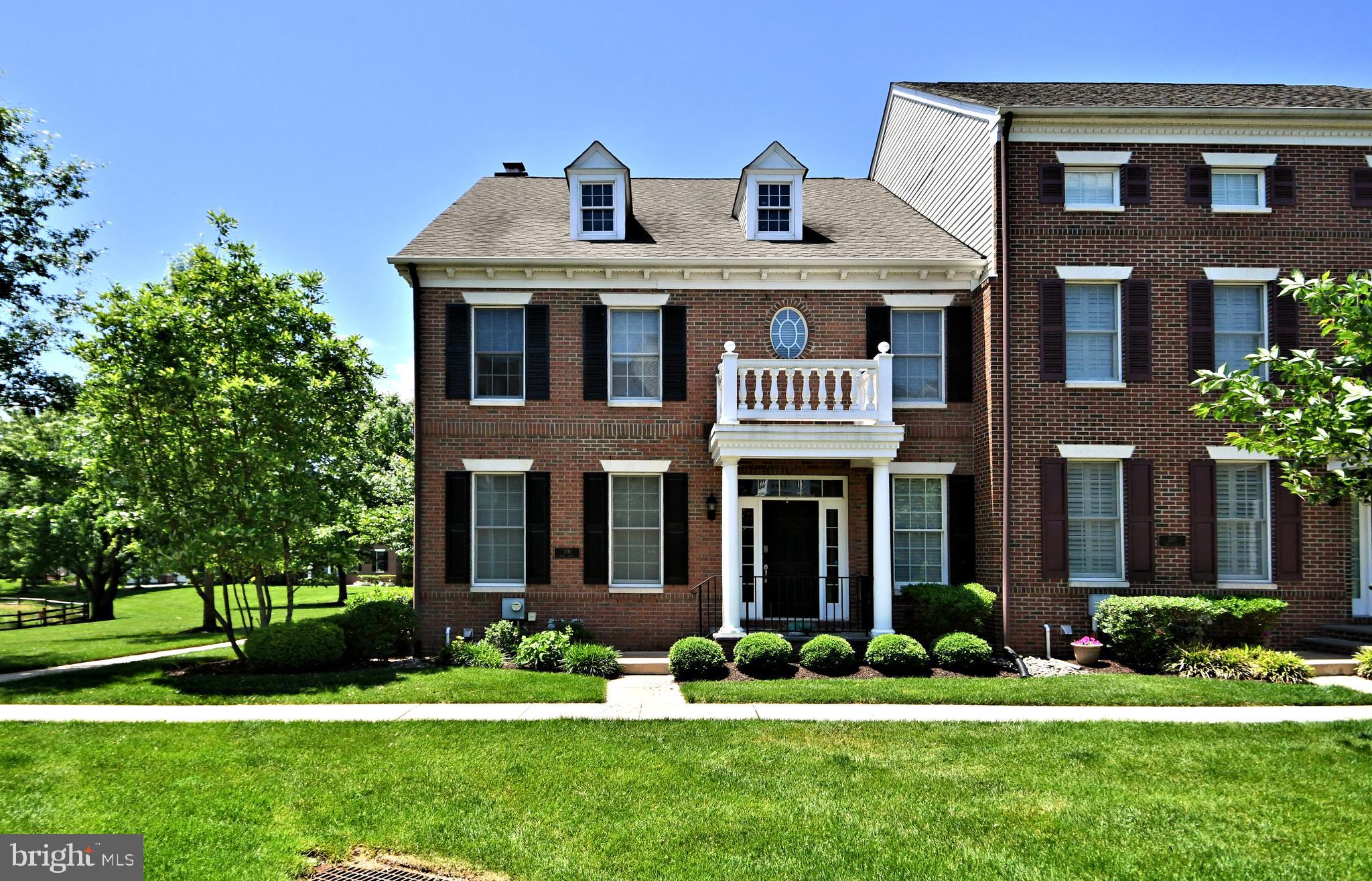 NEWTOWN WALK - Residential