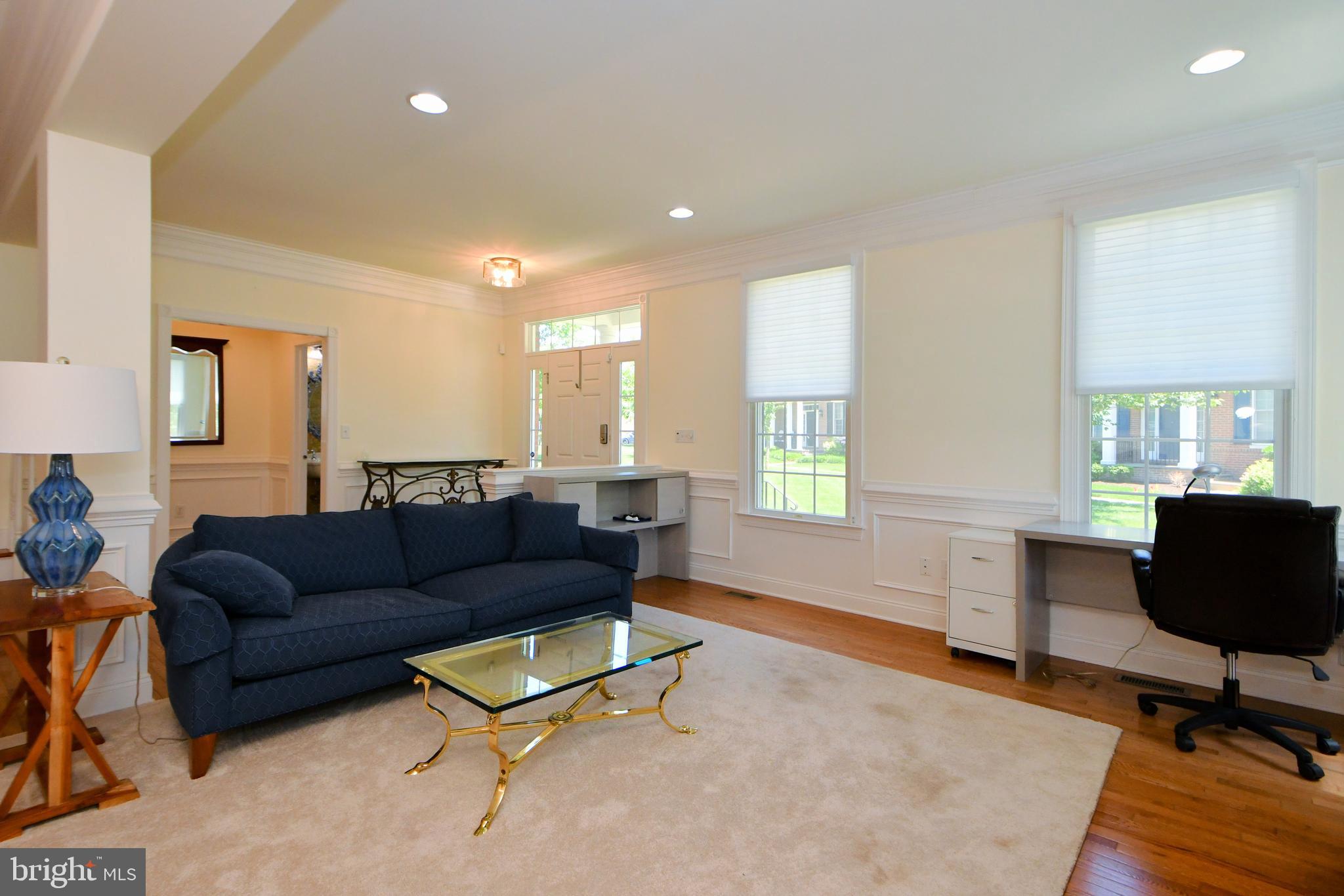 NEWTOWN WALK - Residential