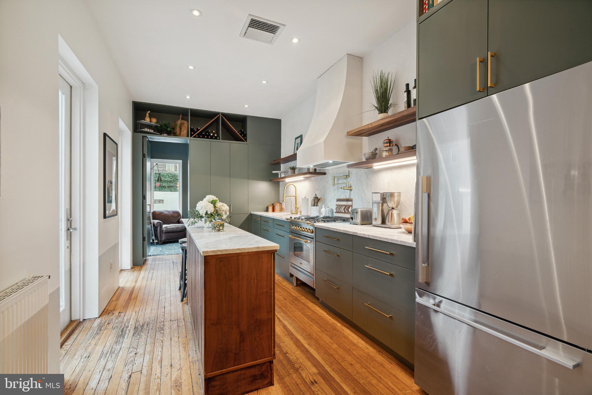 BELLA VISTA - Residential