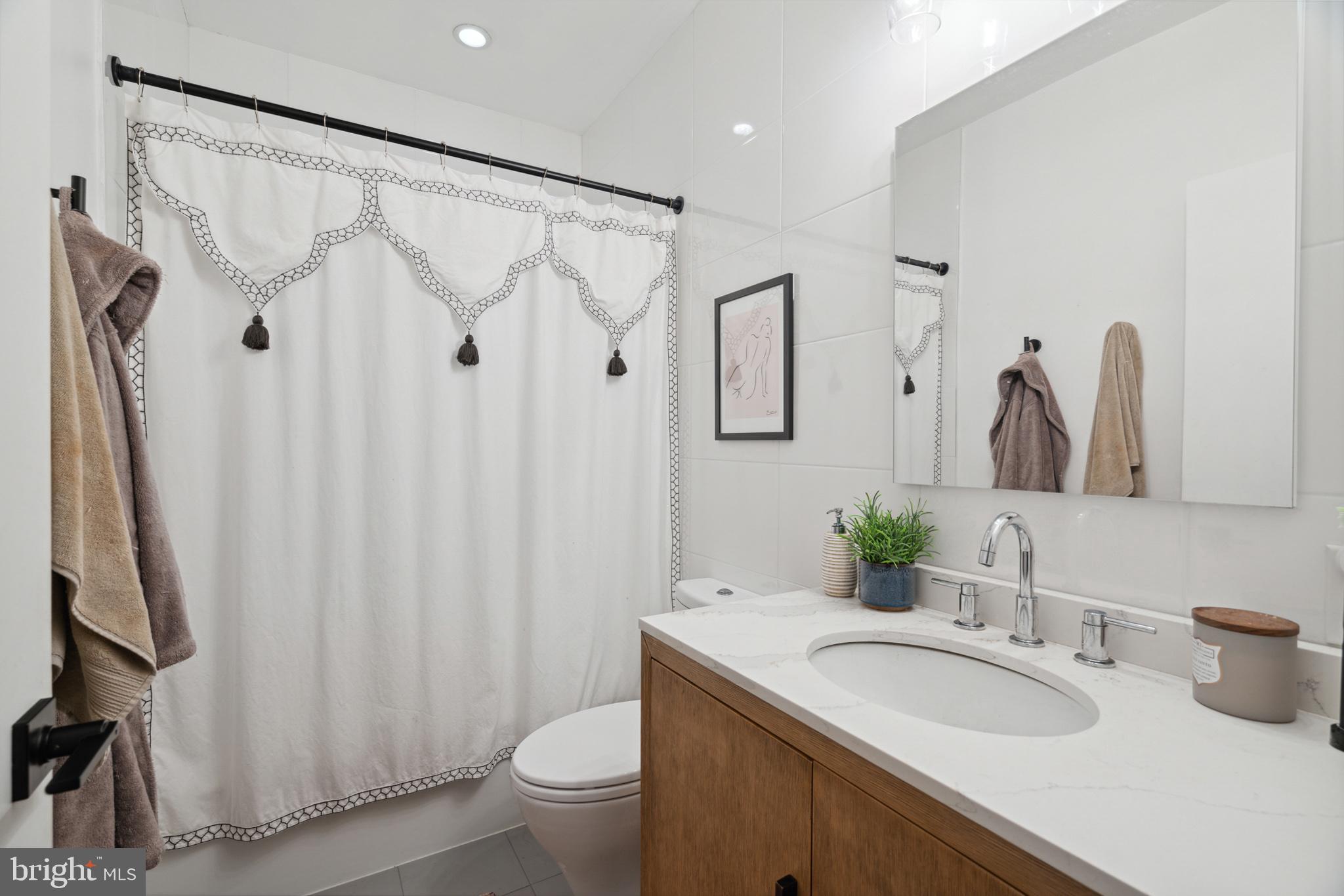 BELLA VISTA - Residential