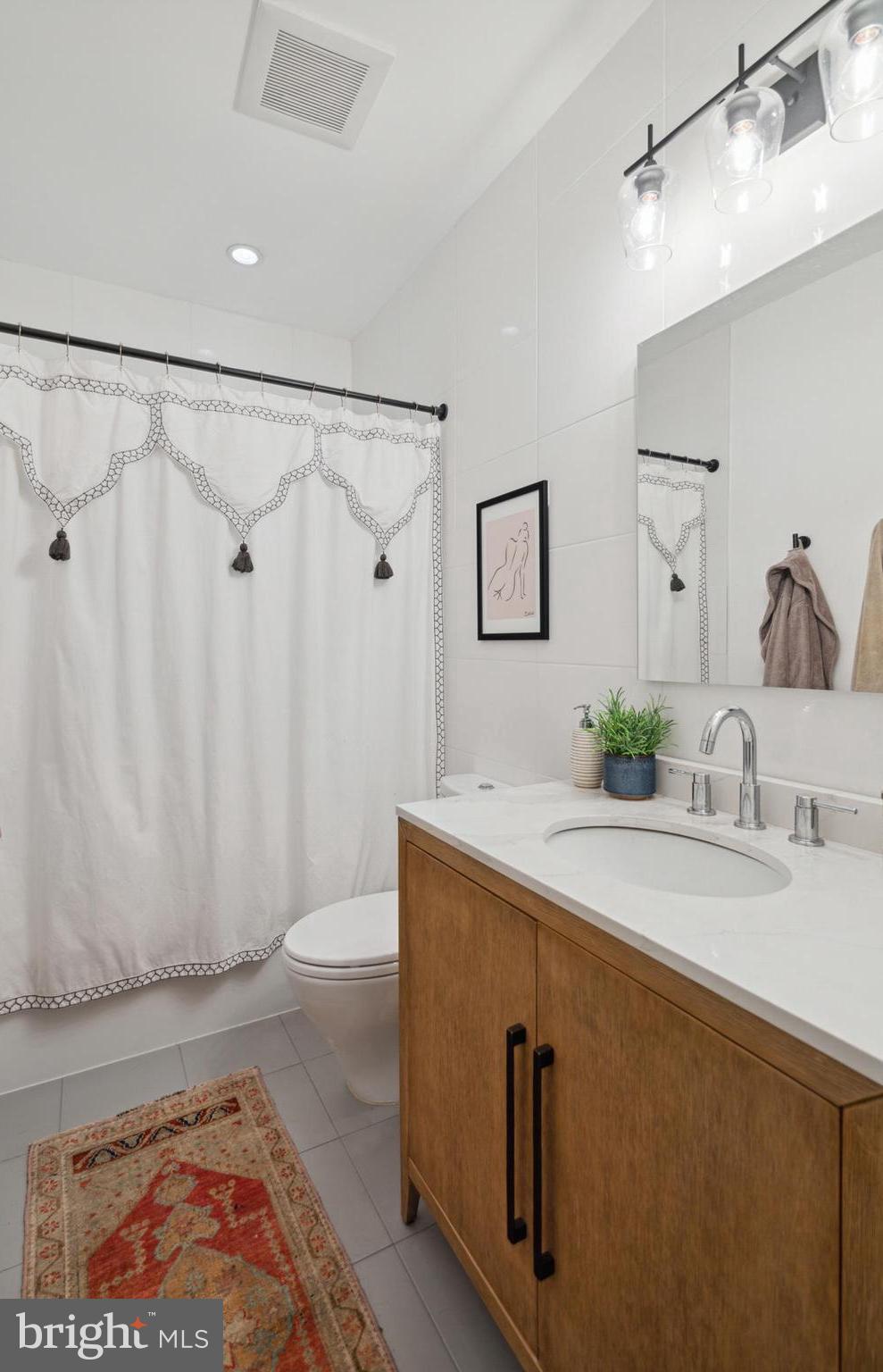 BELLA VISTA - Residential