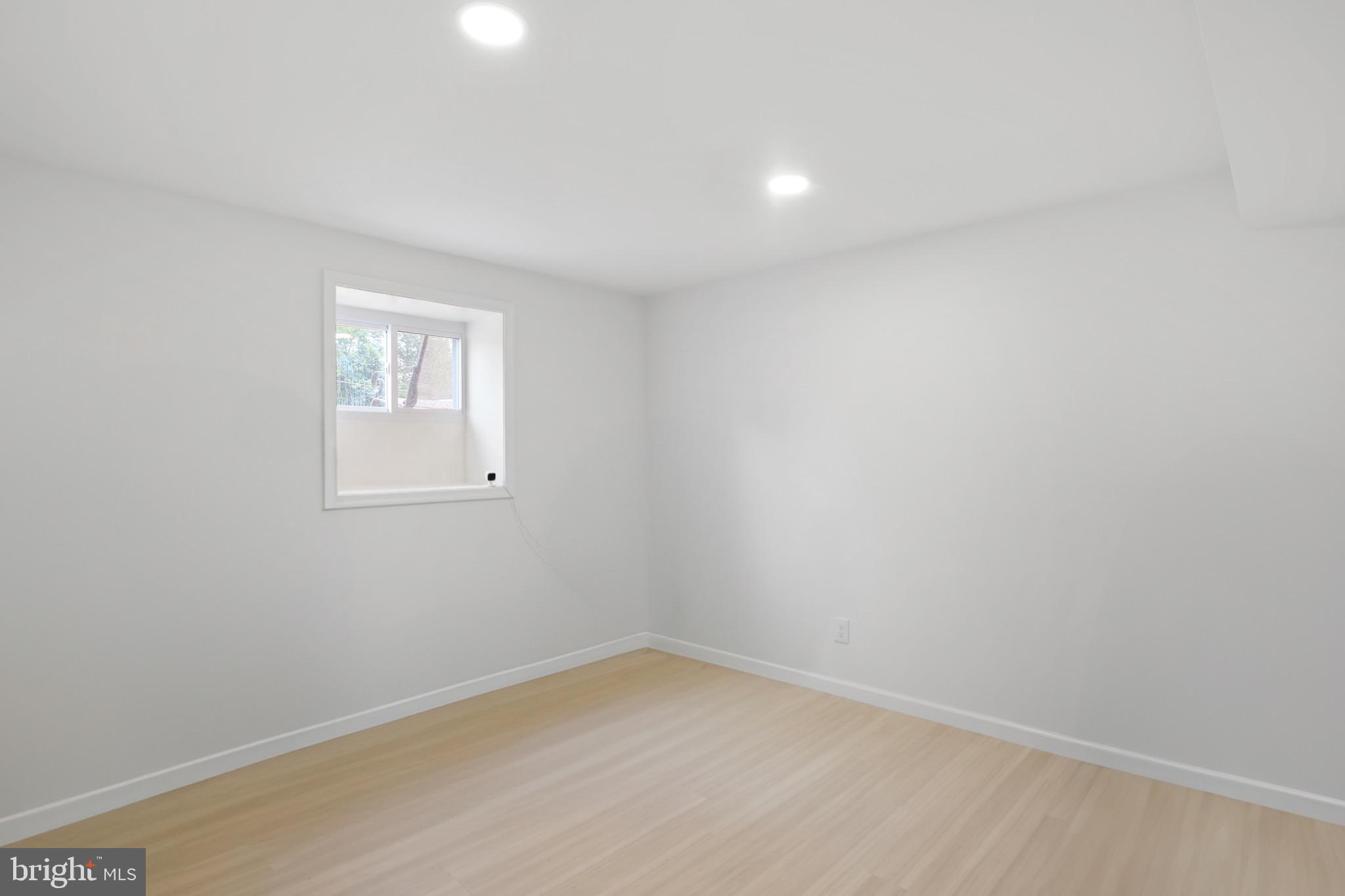 HAMILTON - Residential