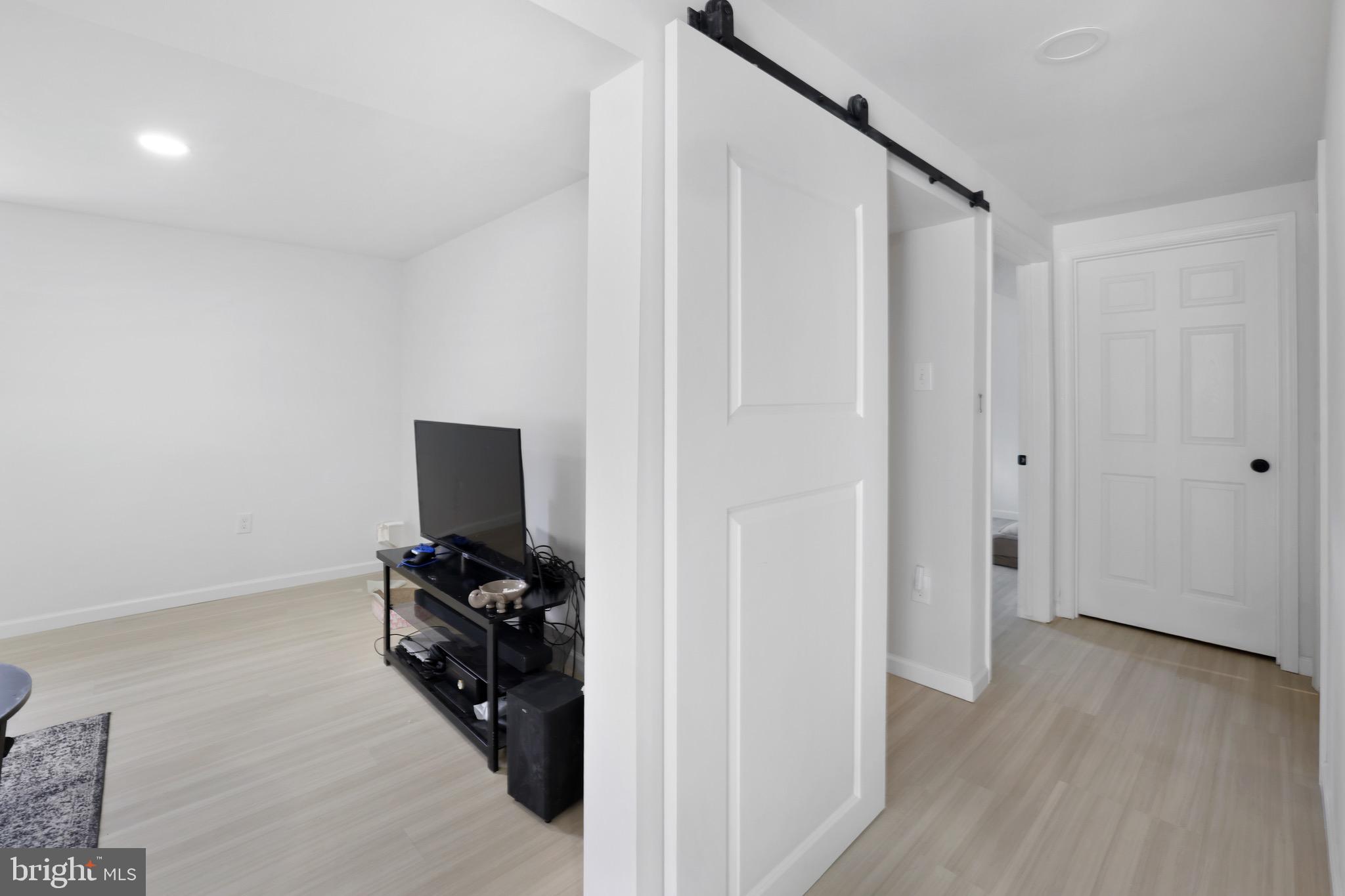 HAMILTON - Residential