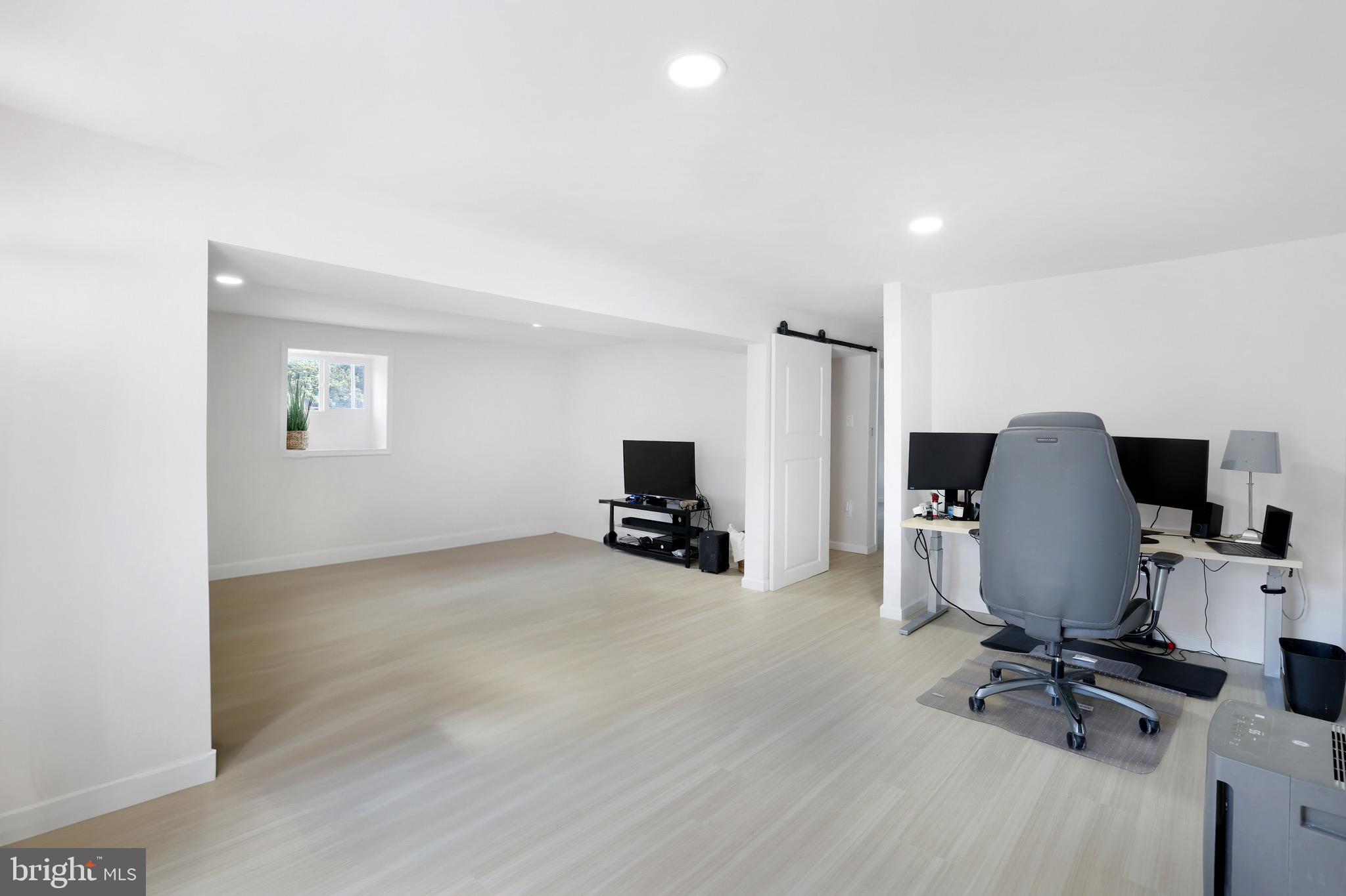 HAMILTON - Residential