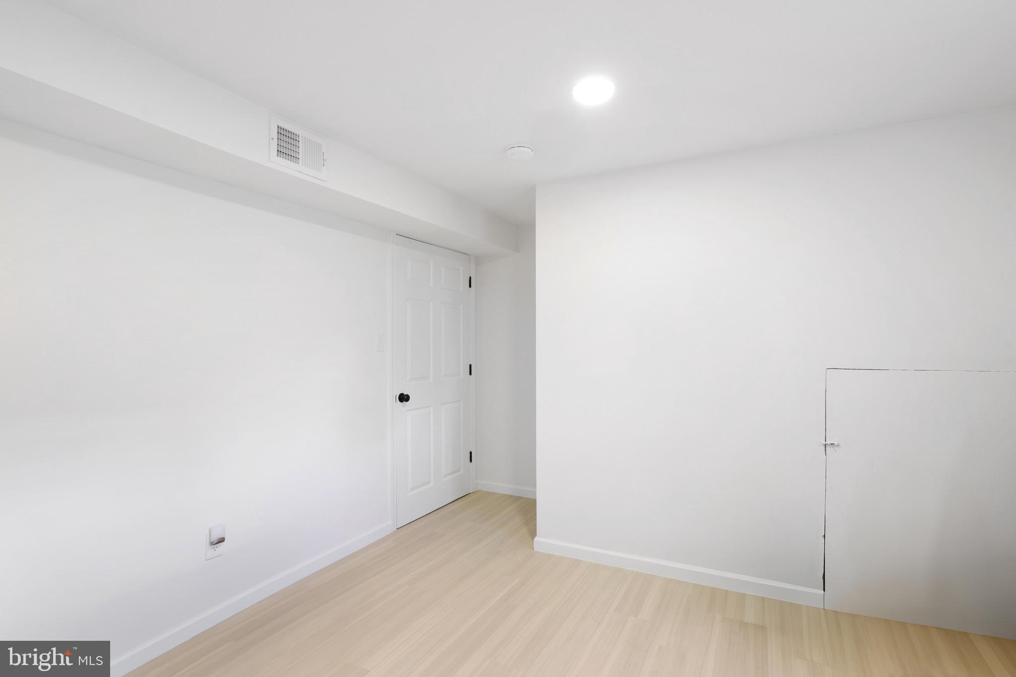 HAMILTON - Residential