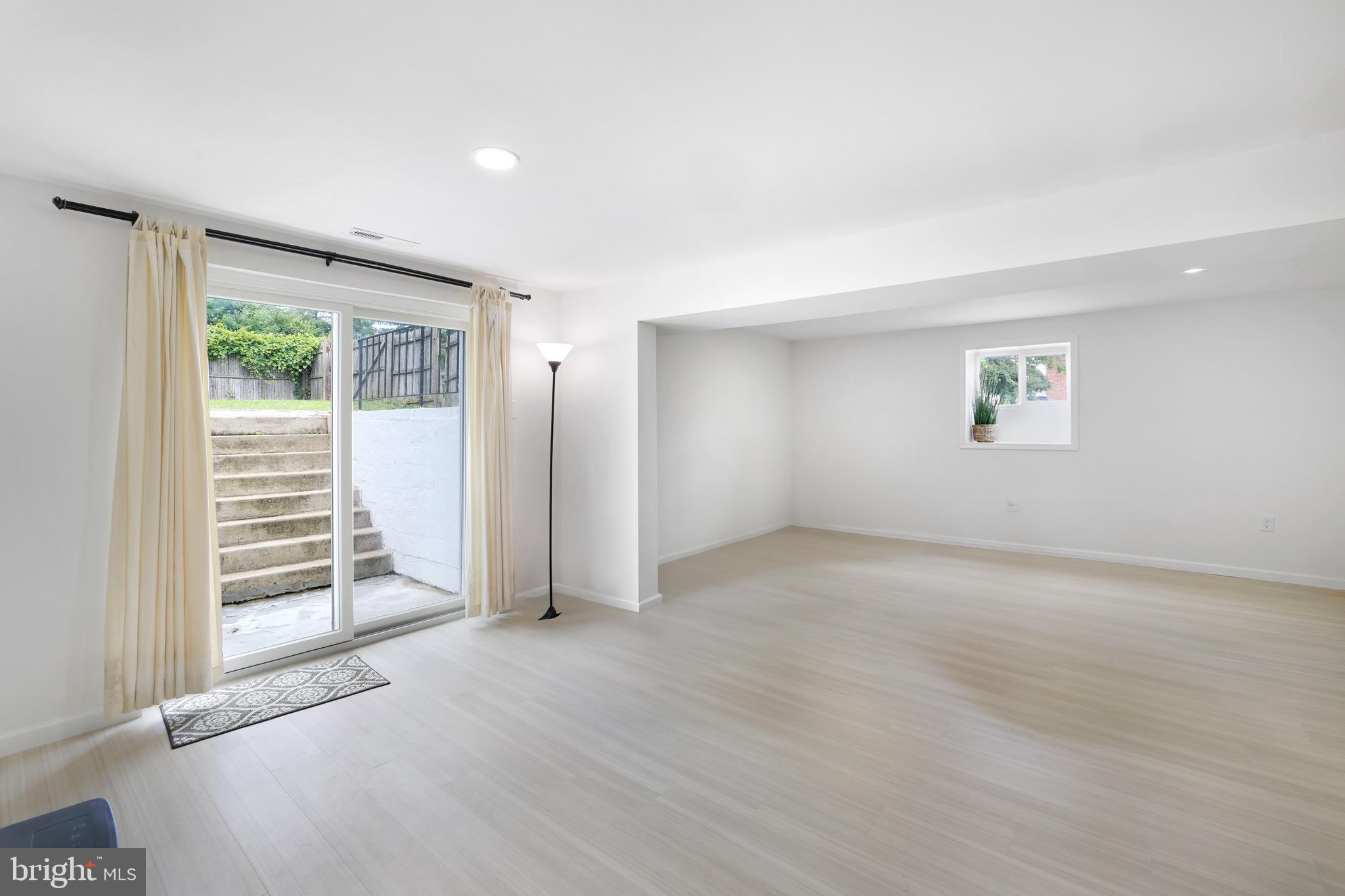 HAMILTON - Residential