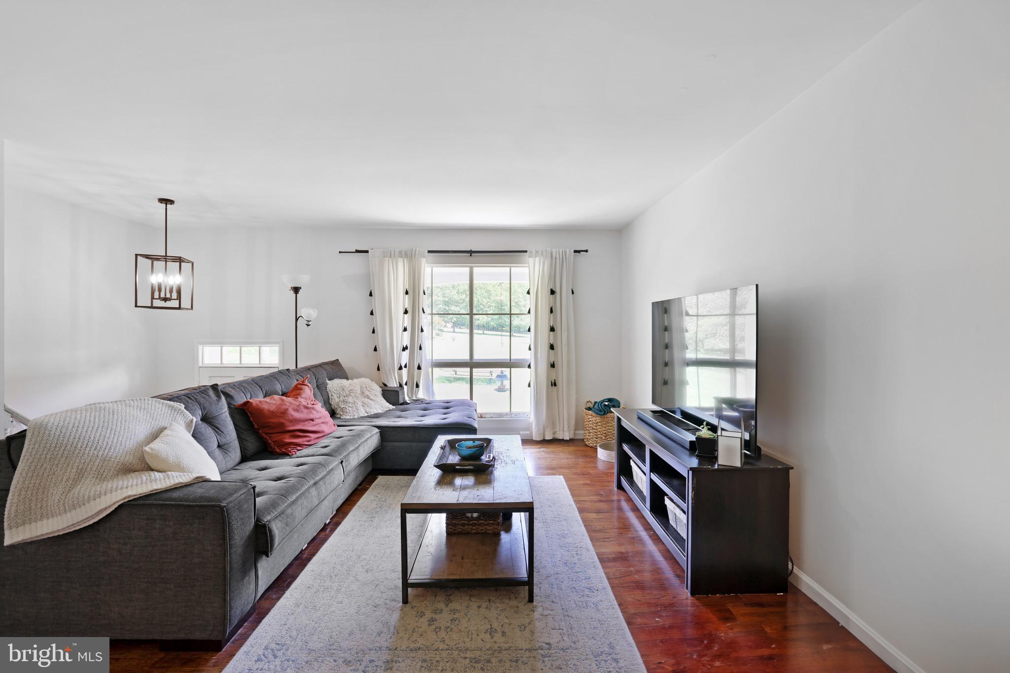 HAMILTON - Residential