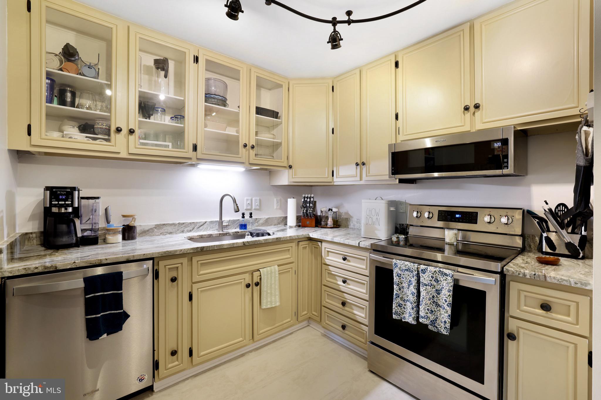 HAMILTON - Residential