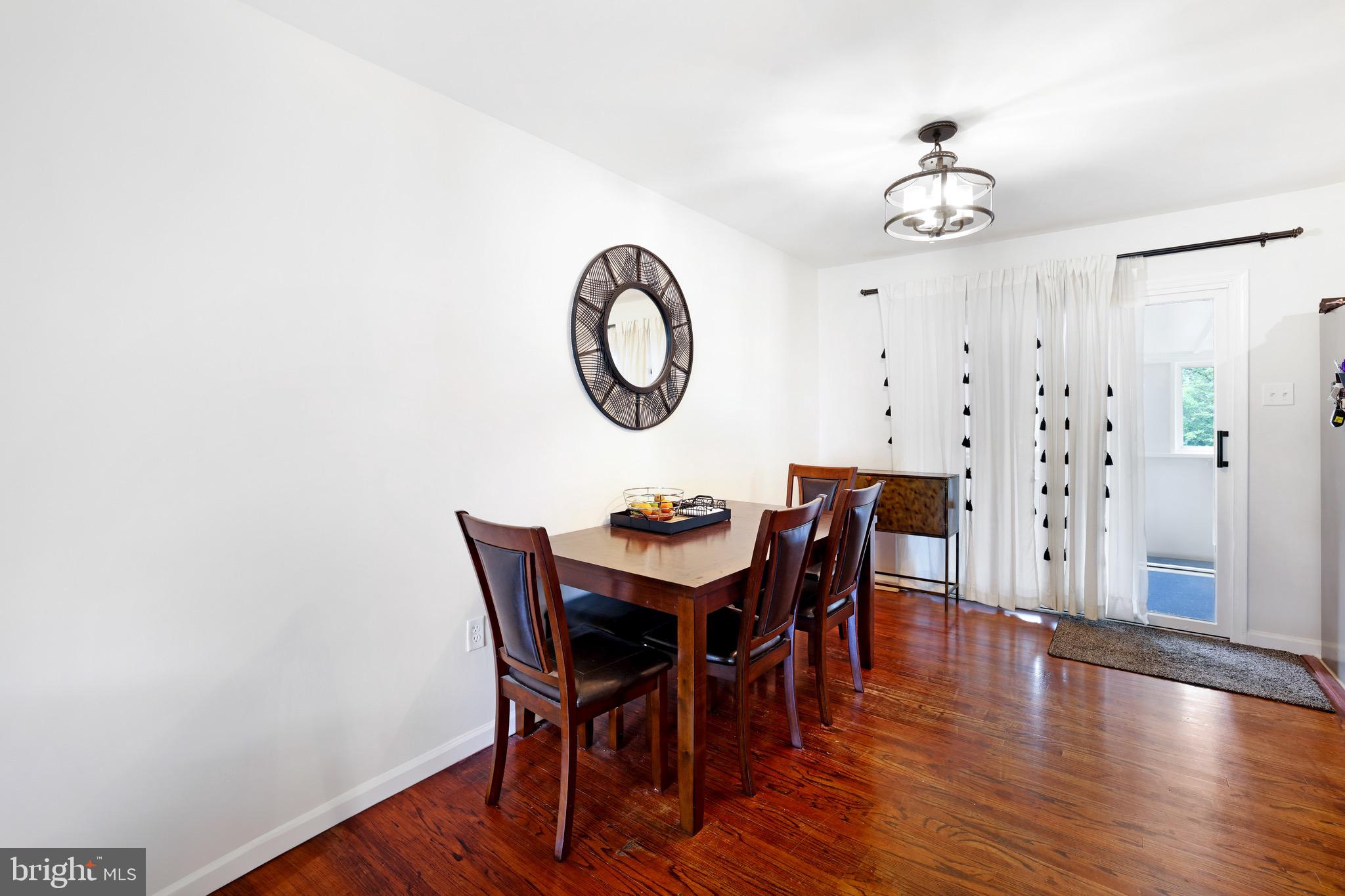 HAMILTON - Residential