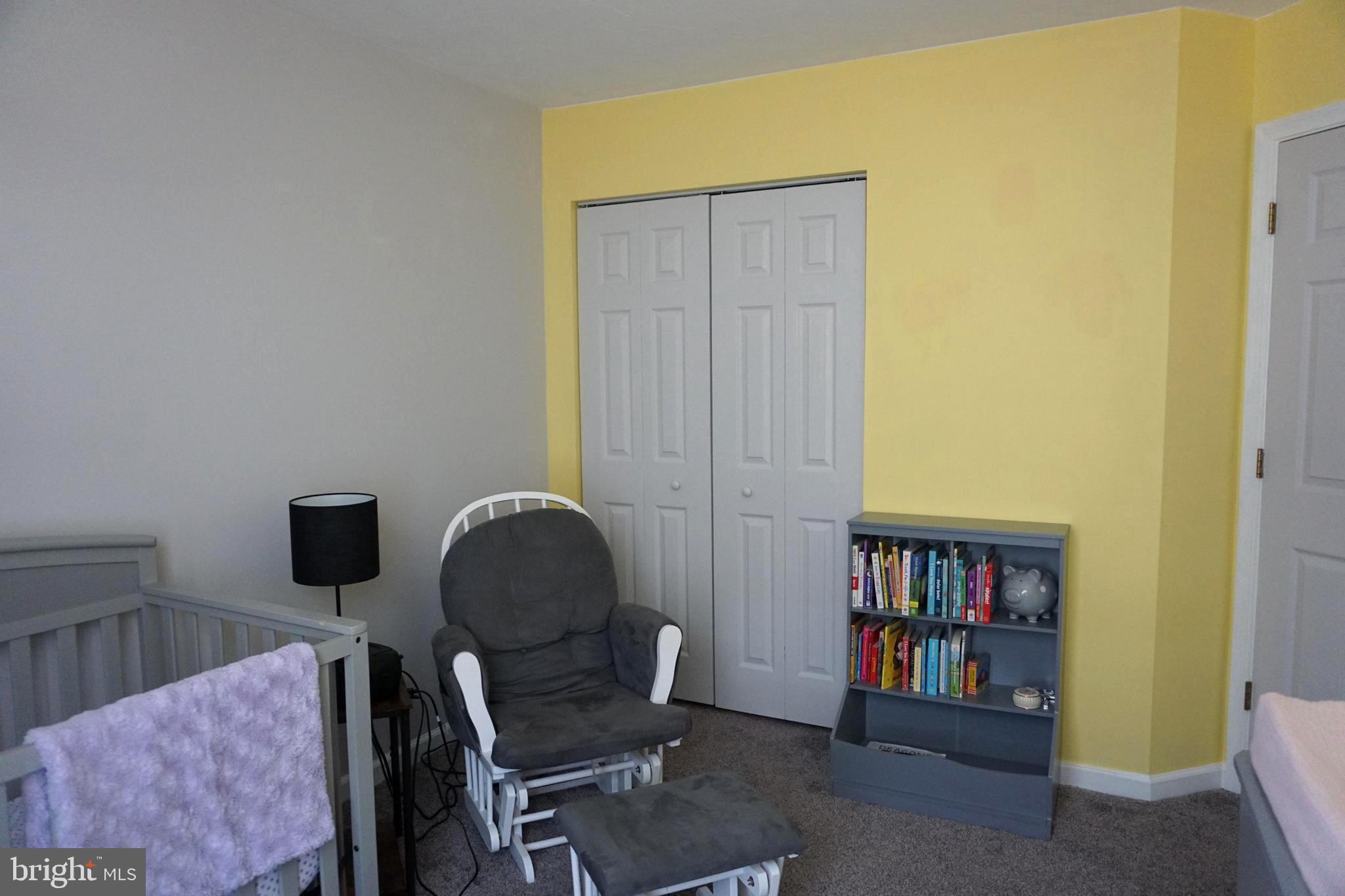 COLONIAL HILLS - Residential