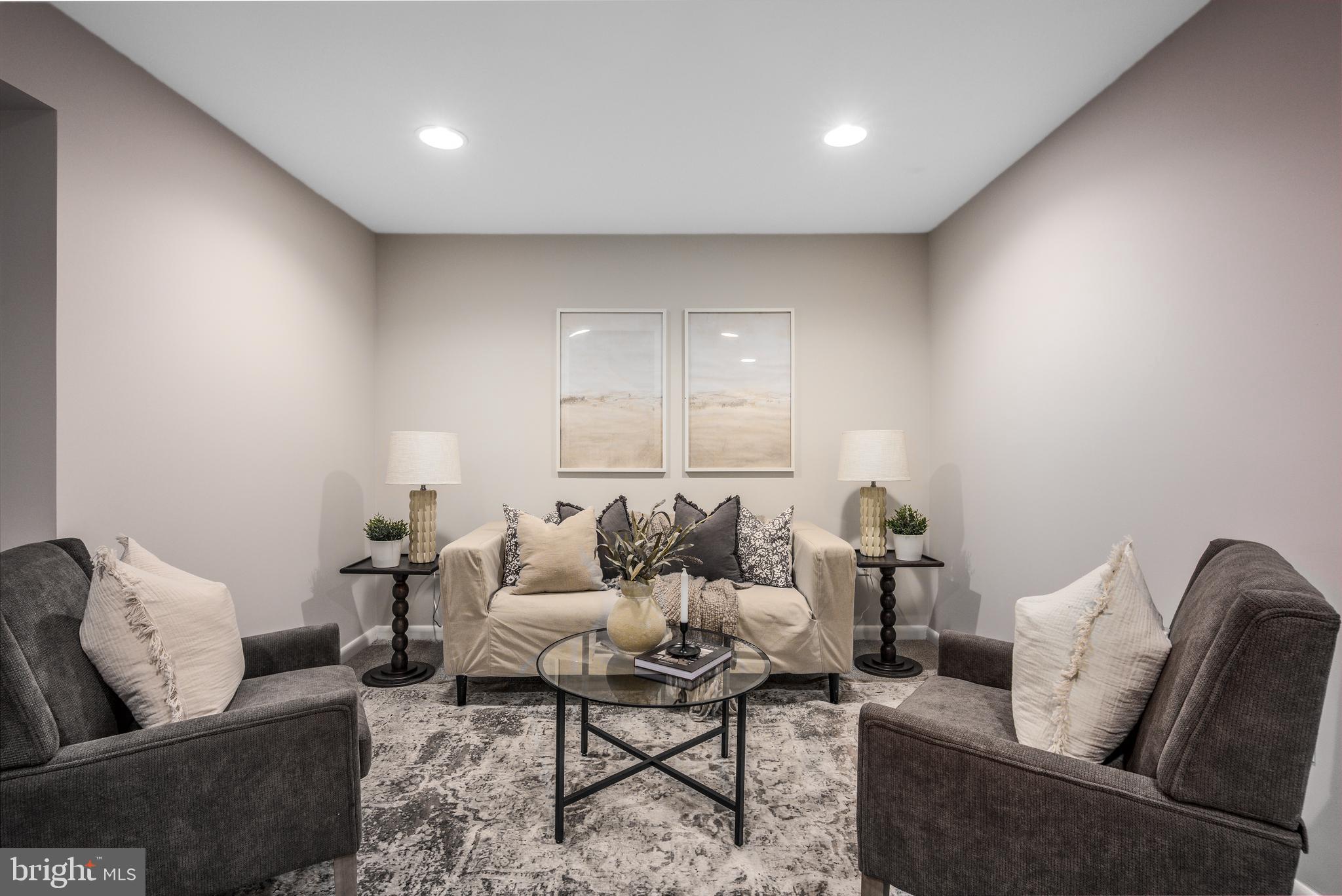 BISHOPS GARTH - Residential