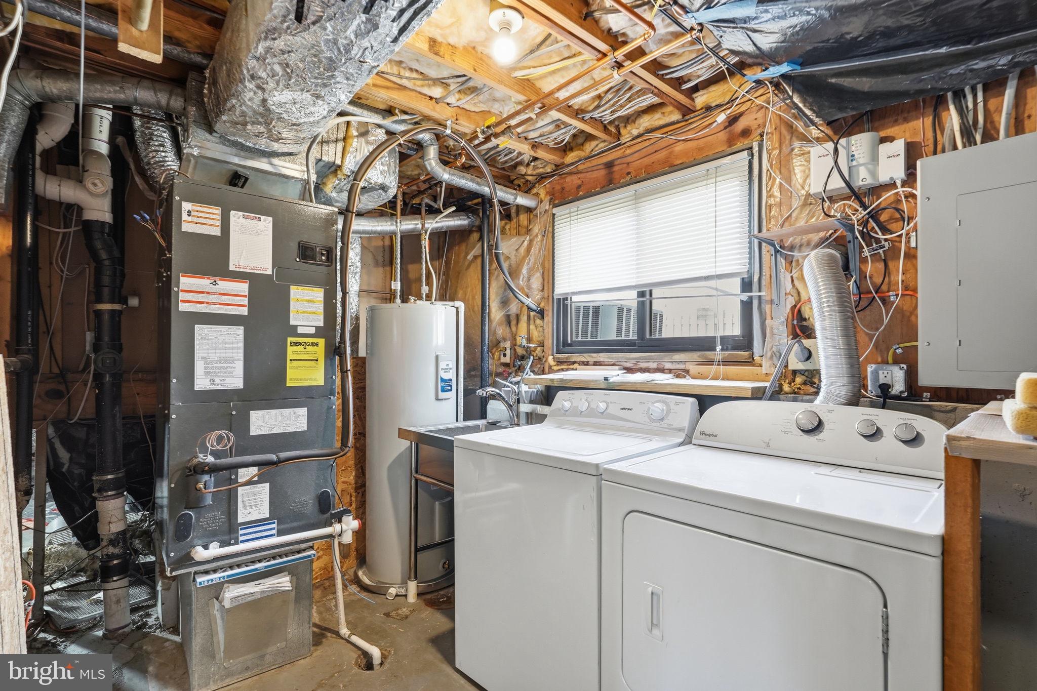 RESTON - Residential