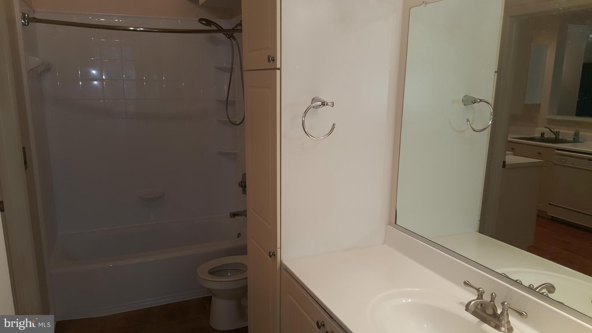 GATES OF FAIR LAKES - Residential Lease