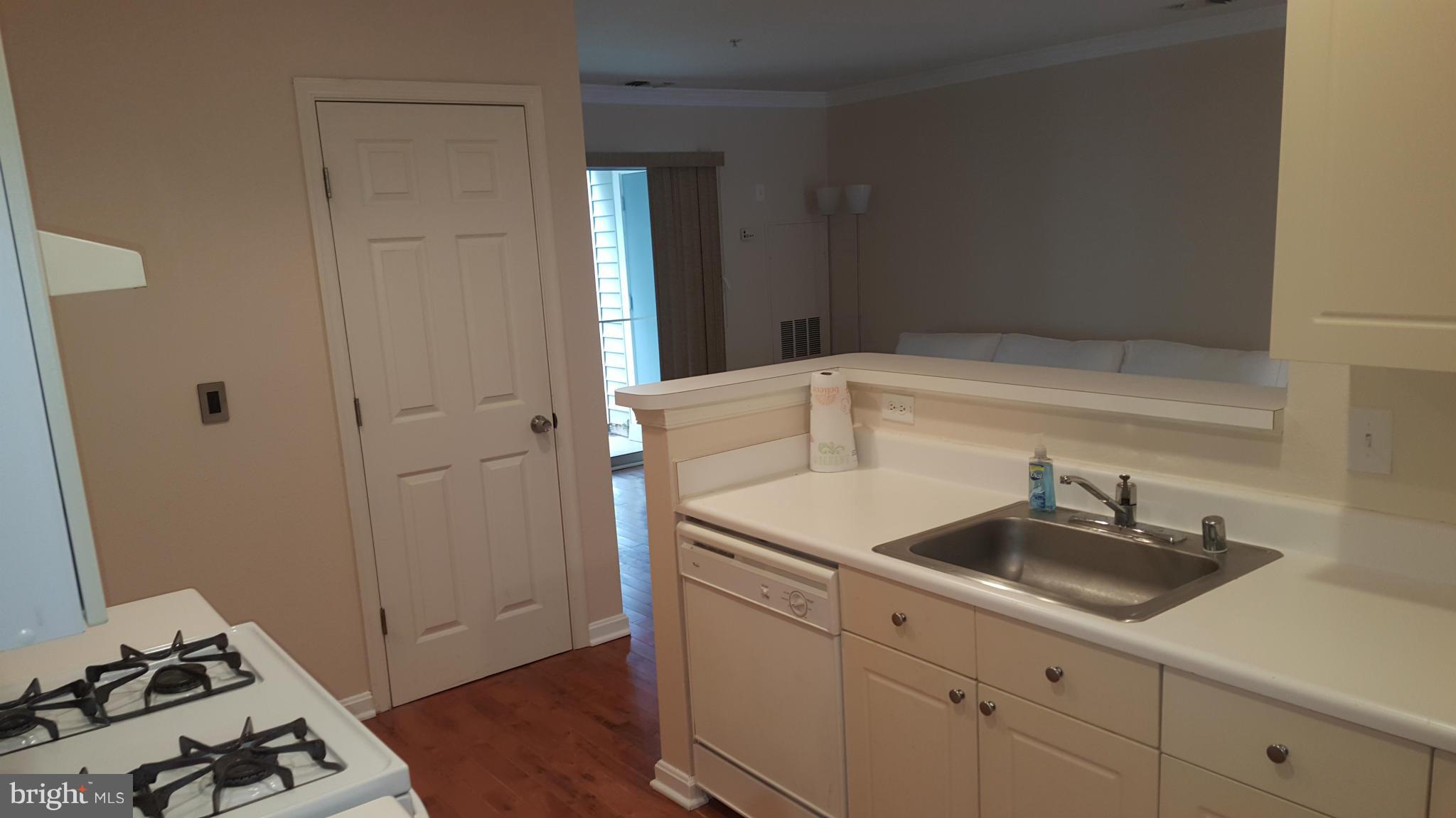 GATES OF FAIR LAKES - Residential Lease