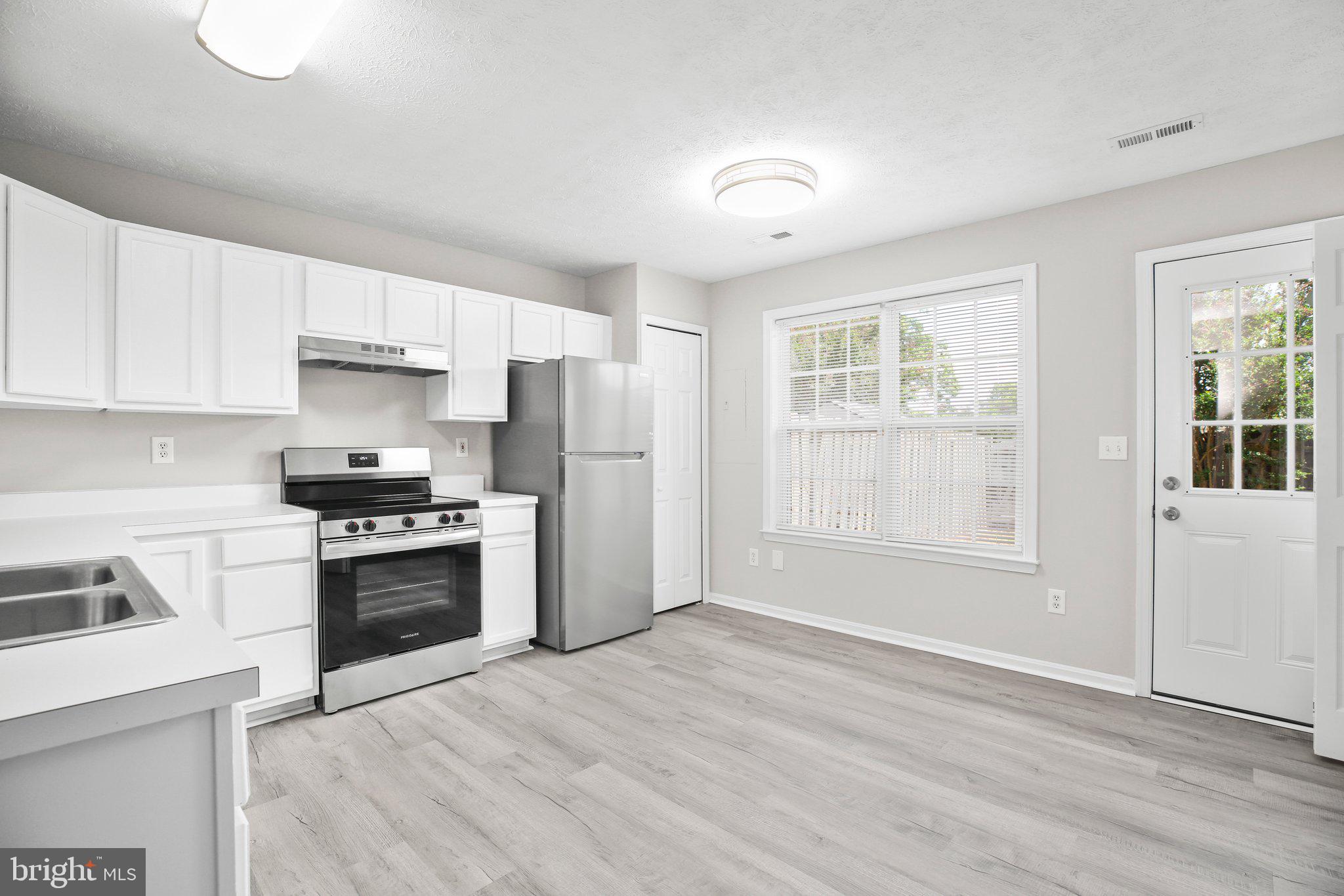 COVENTRY CREEK - Residential