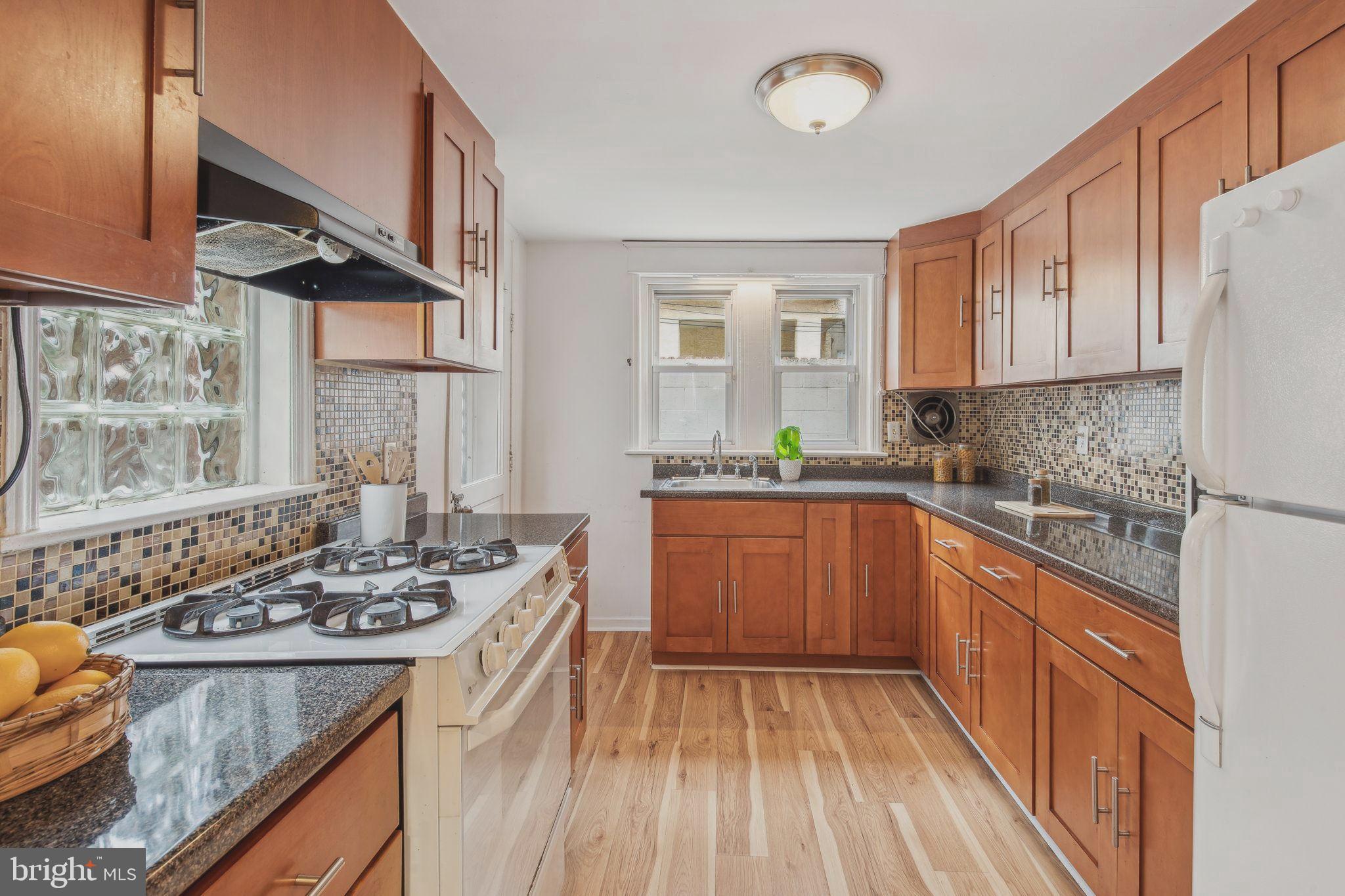 EAST PASSYUNK CROSSING - Residential