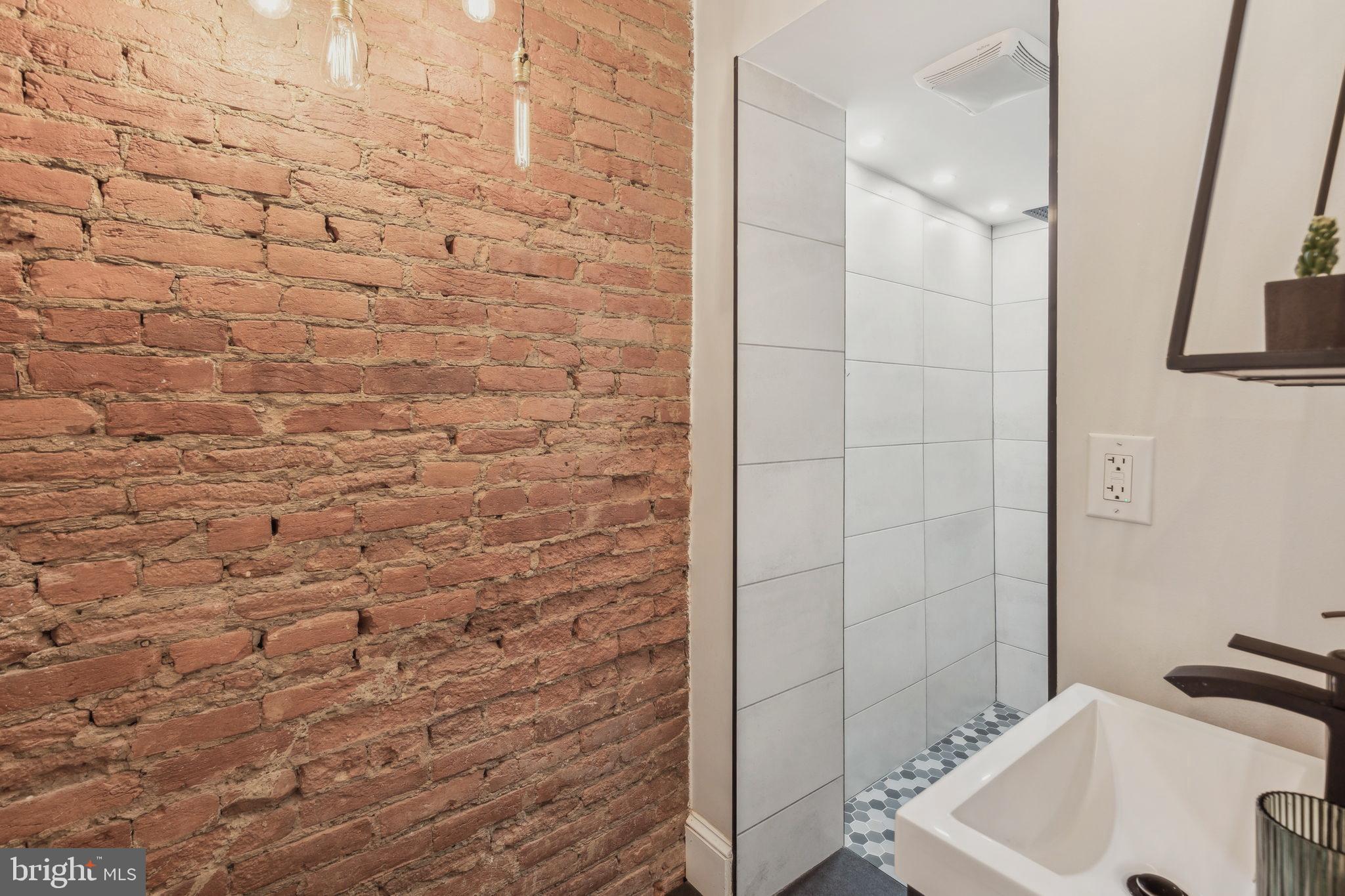 EAST PASSYUNK CROSSING - Residential