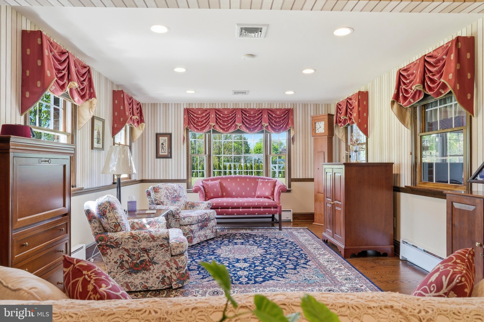 CHESTNUT VALLEY - Residential
