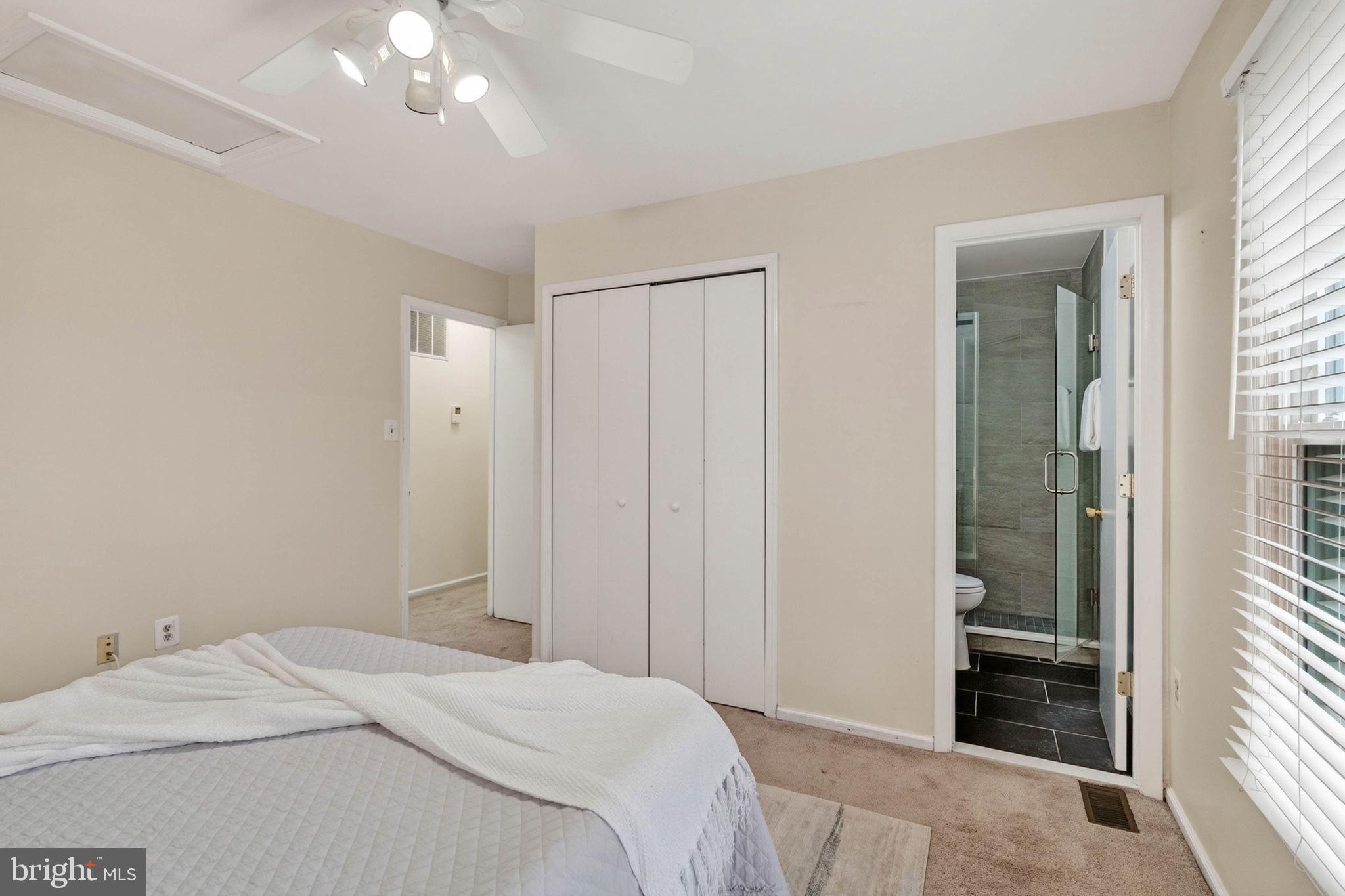 KINGSTON CHASE - Residential