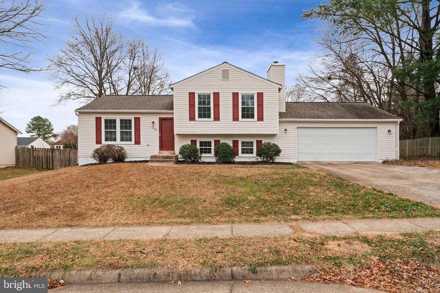 Be sure to check out this  Spacious 3- bedroom, 3- full bath single family in Kingston Chase. Updated kitchen, baths,  flooring. Oversized 2- car garage and huge back yard make this the perfect family home. Close drive to  Dules Airport,  major transit routes, Herndon Golf Course,  Shopping and Retail and so much more.