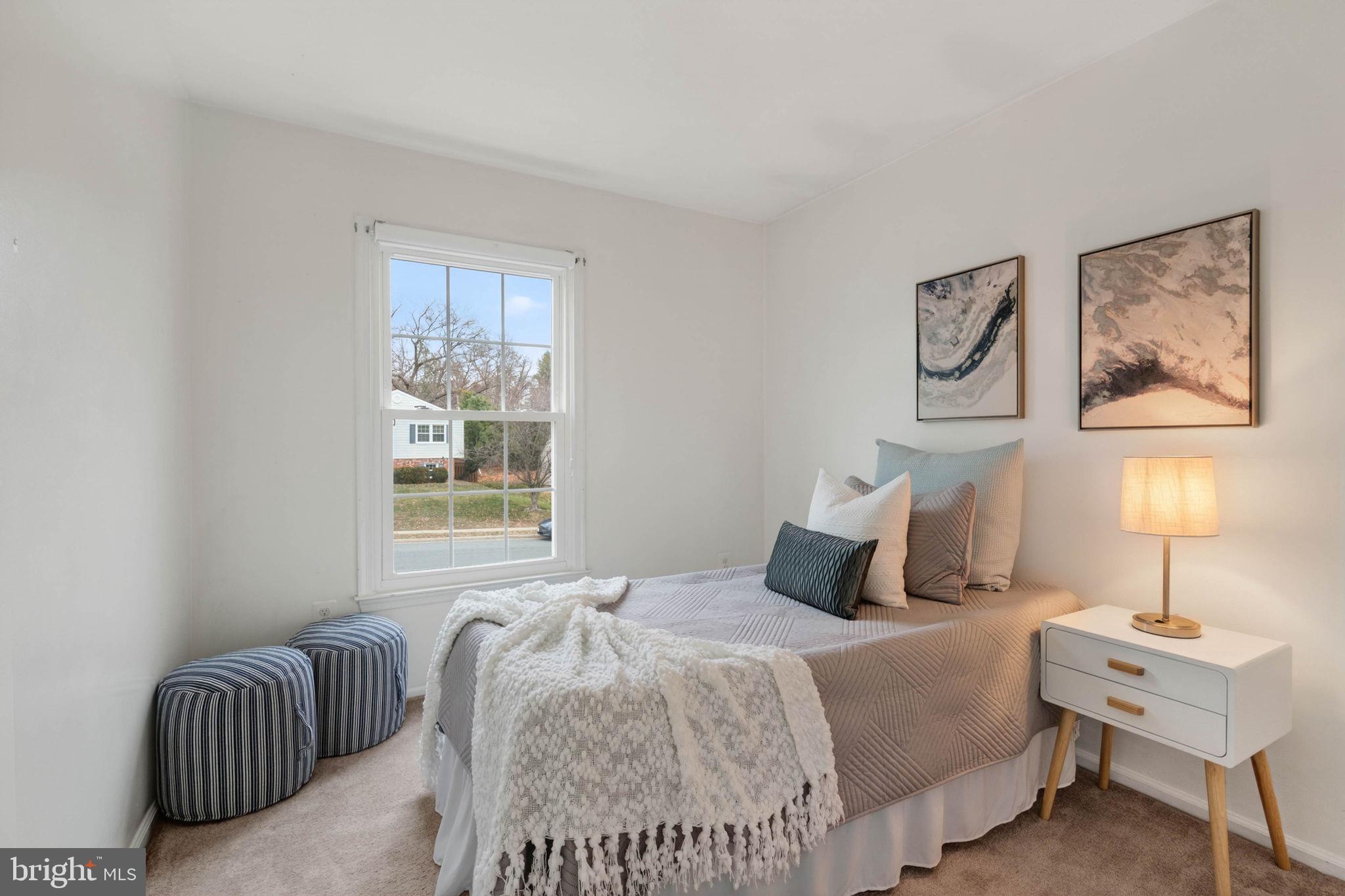 KINGSTON CHASE - Residential