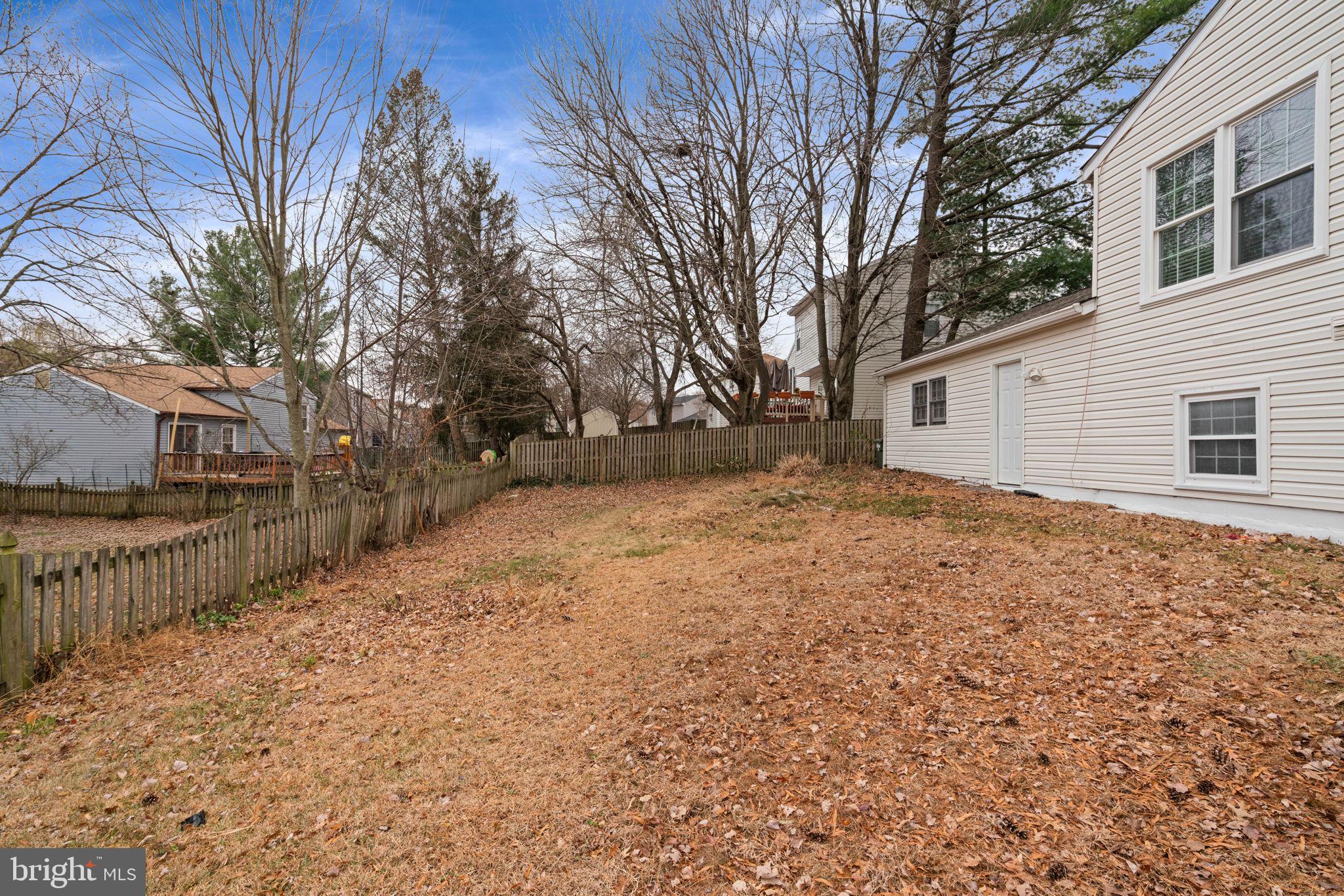 KINGSTON CHASE - Residential