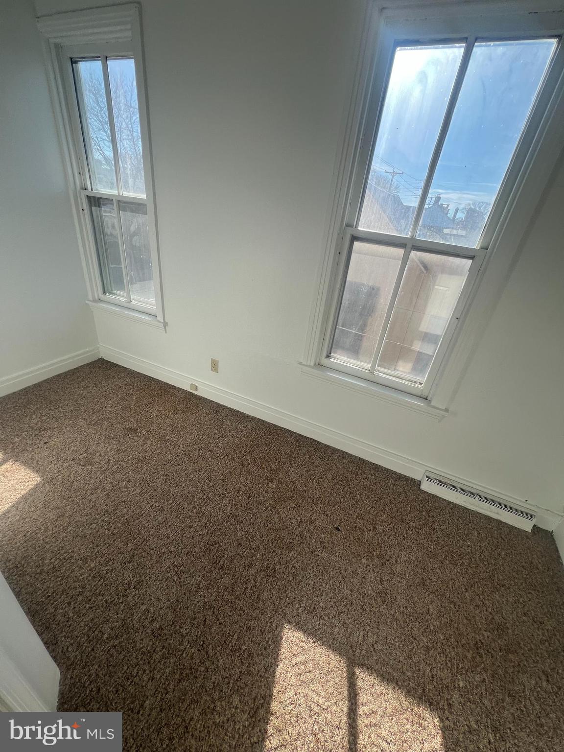 RESIDENTIAL - Residential Lease