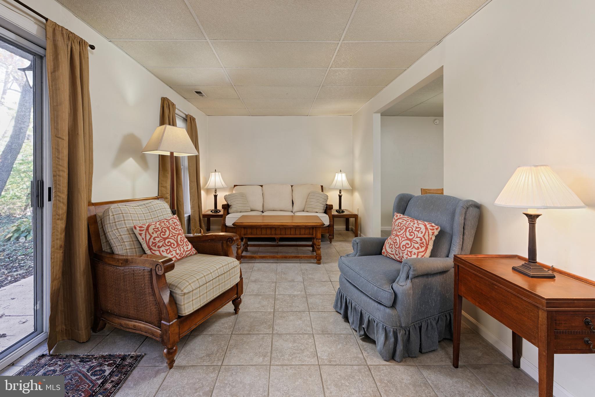 RIDGEVIEW - Residential Lease