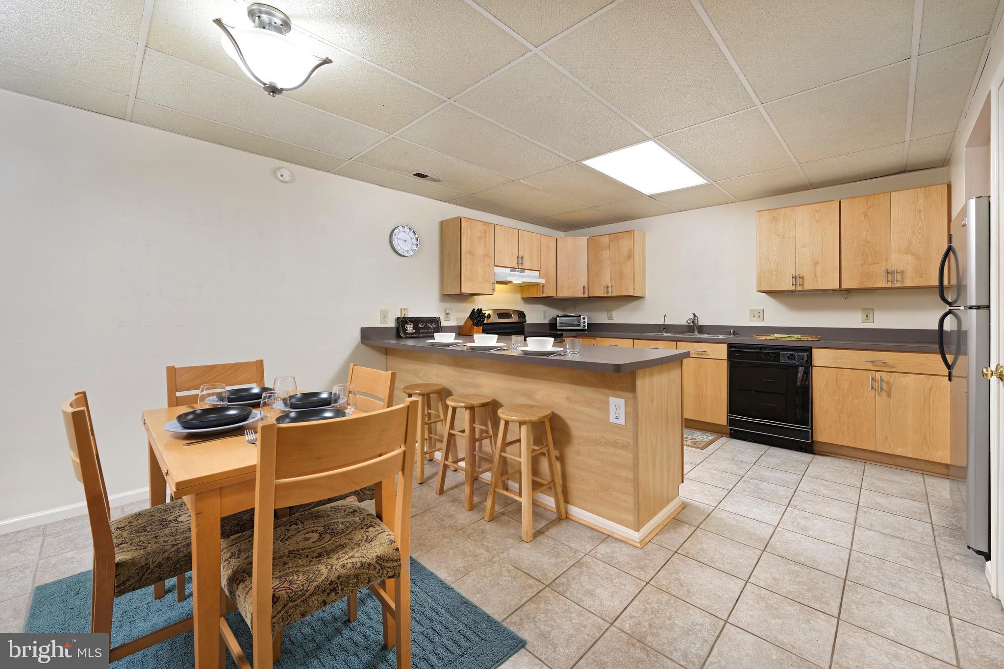 RIDGEVIEW - Residential Lease