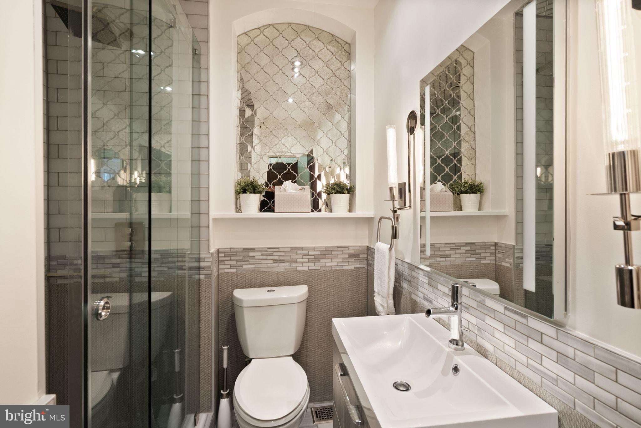 LYON VILLAGE - Residential