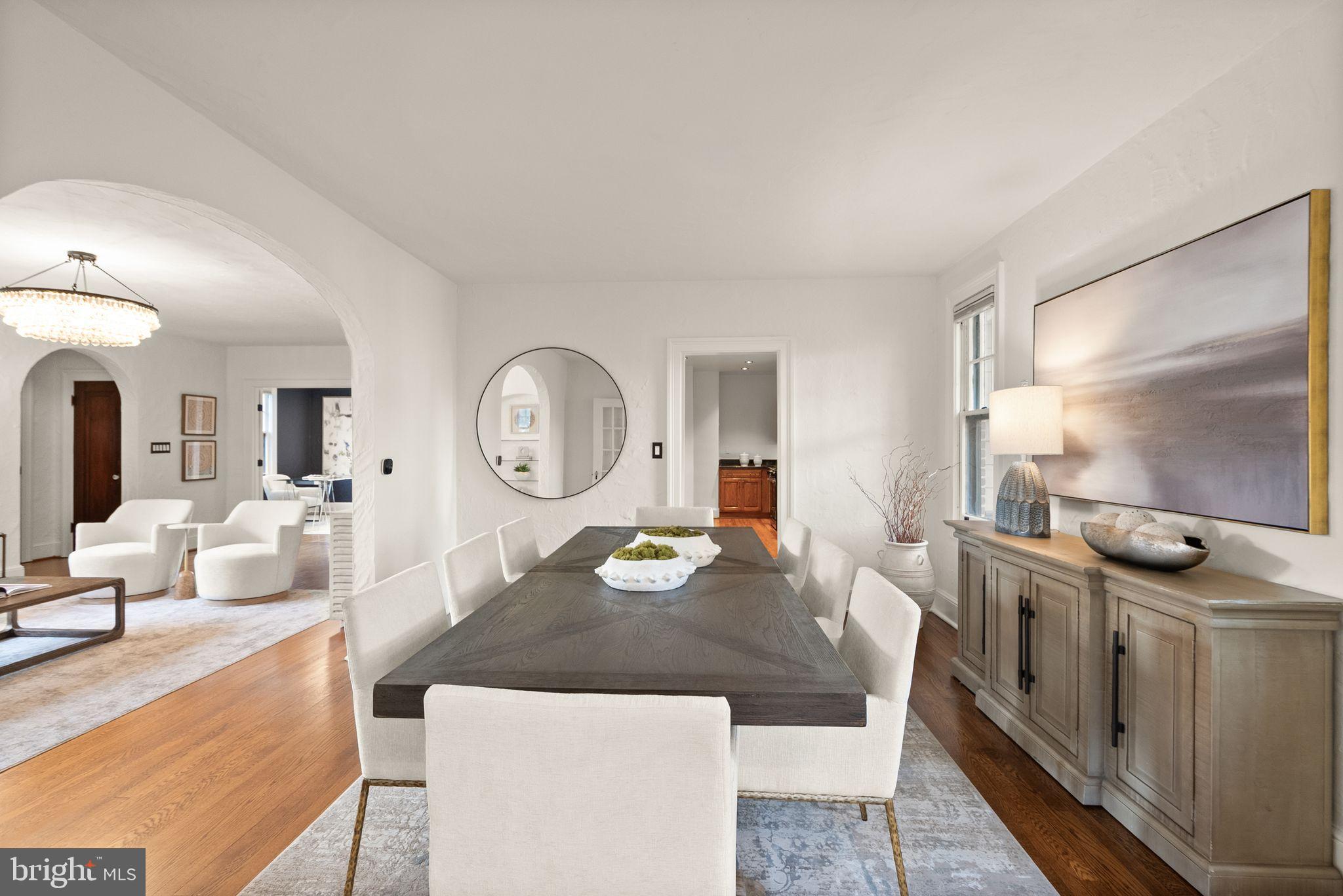 LYON VILLAGE - Residential