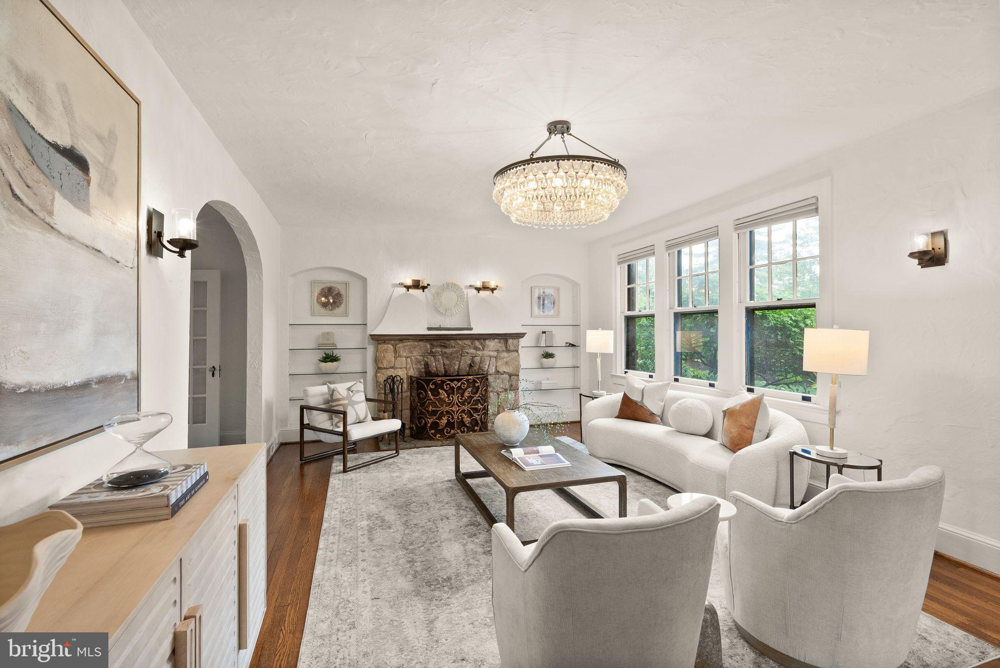 LYON VILLAGE - Residential