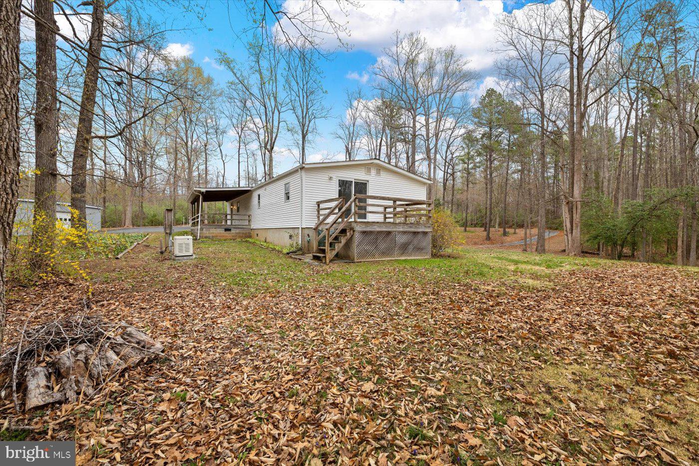 COUNTRY ACRES - Residential