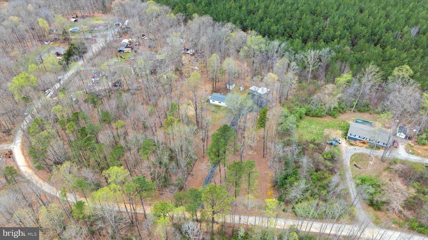 COUNTRY ACRES - Residential