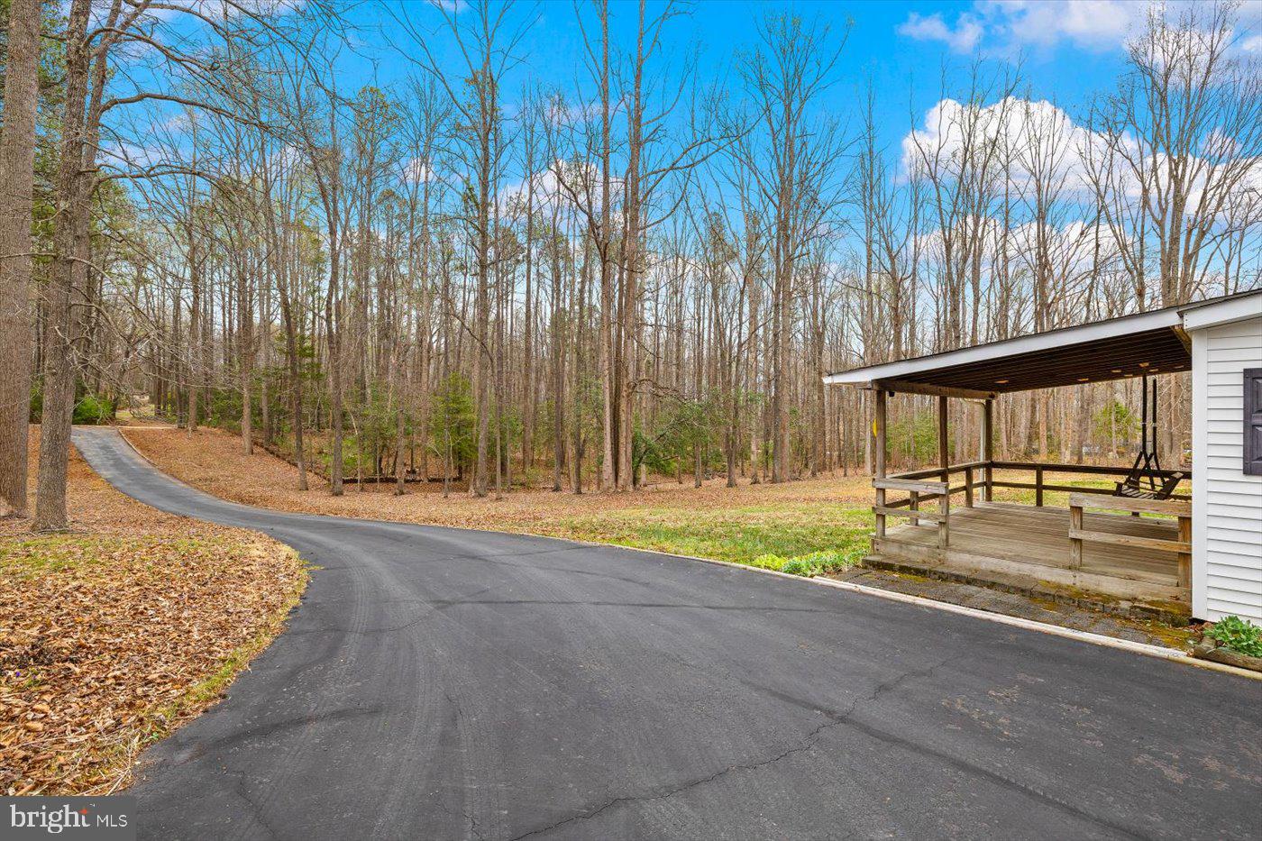 COUNTRY ACRES - Residential