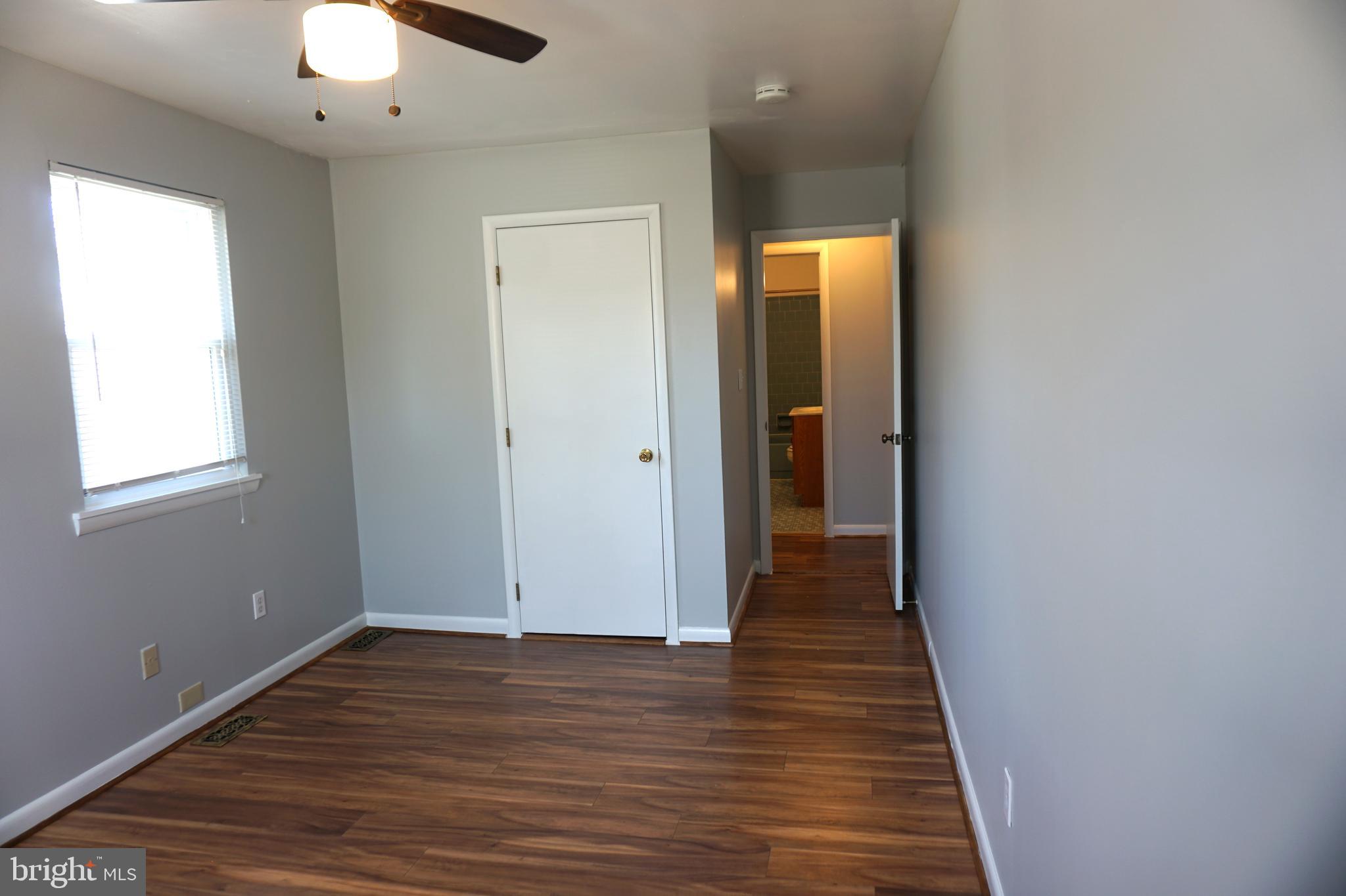 WOODLAND BEACH - Residential