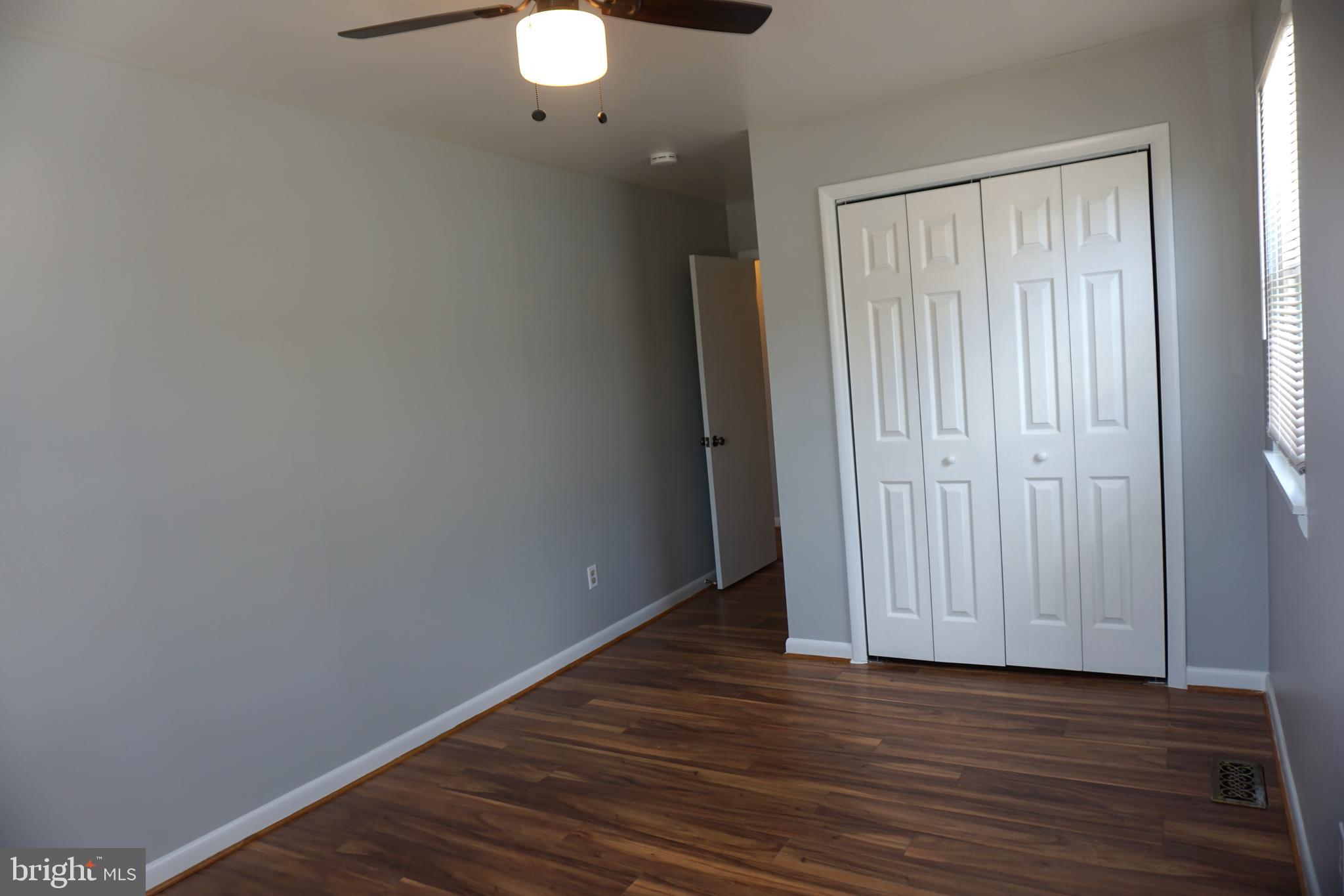 WOODLAND BEACH - Residential