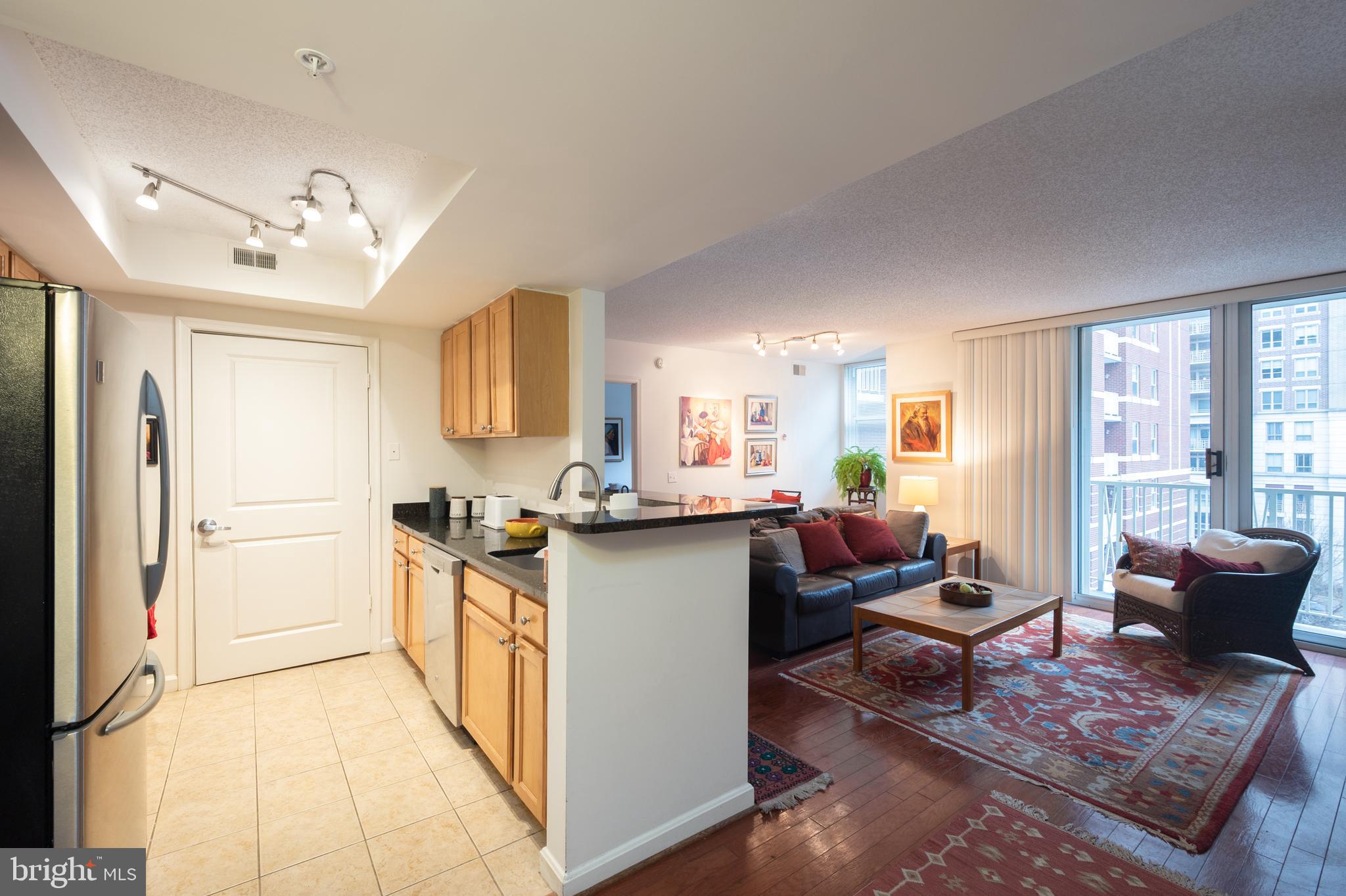 BALLSTON 880 - Residential