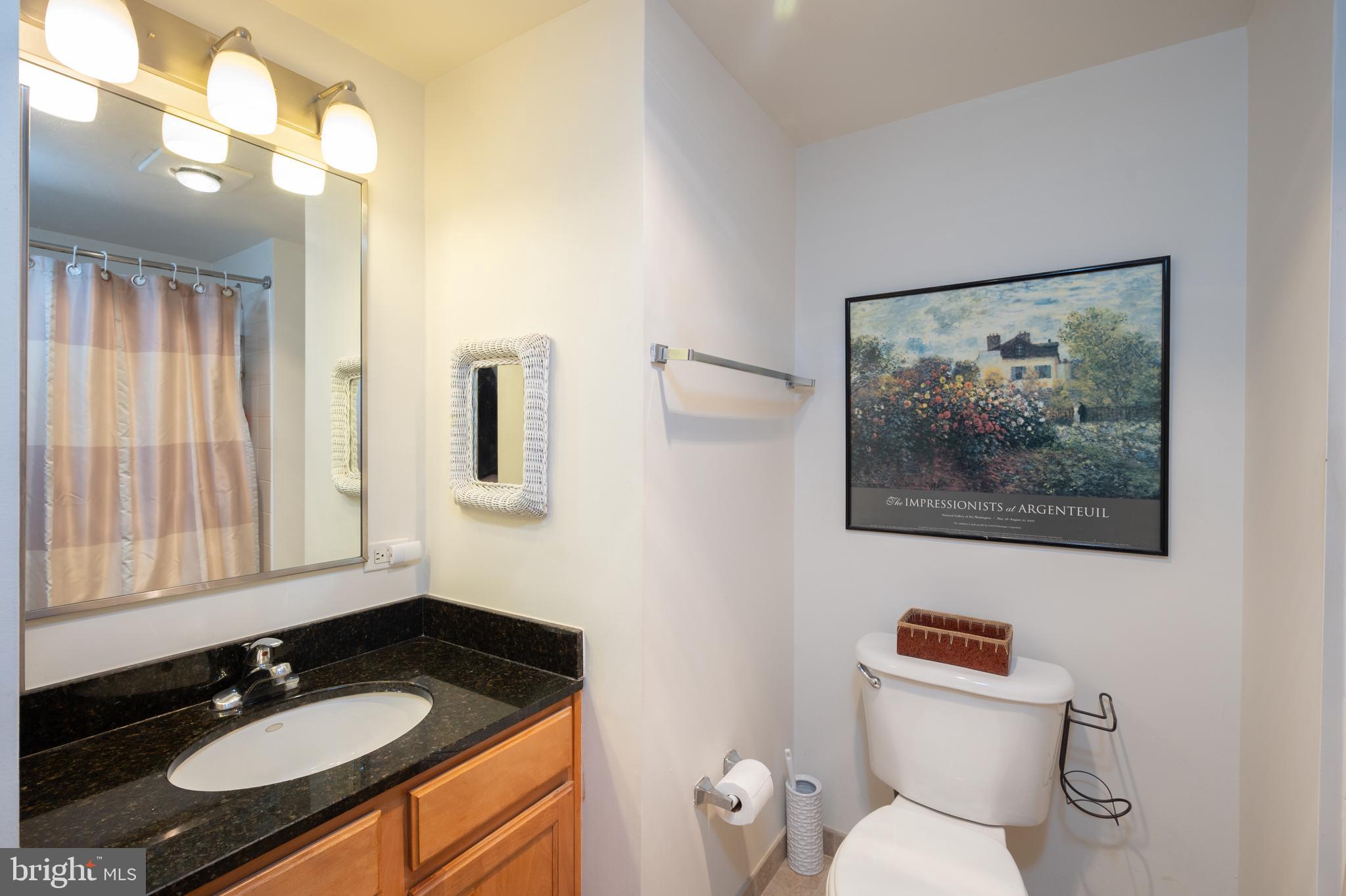 BALLSTON 880 - Residential