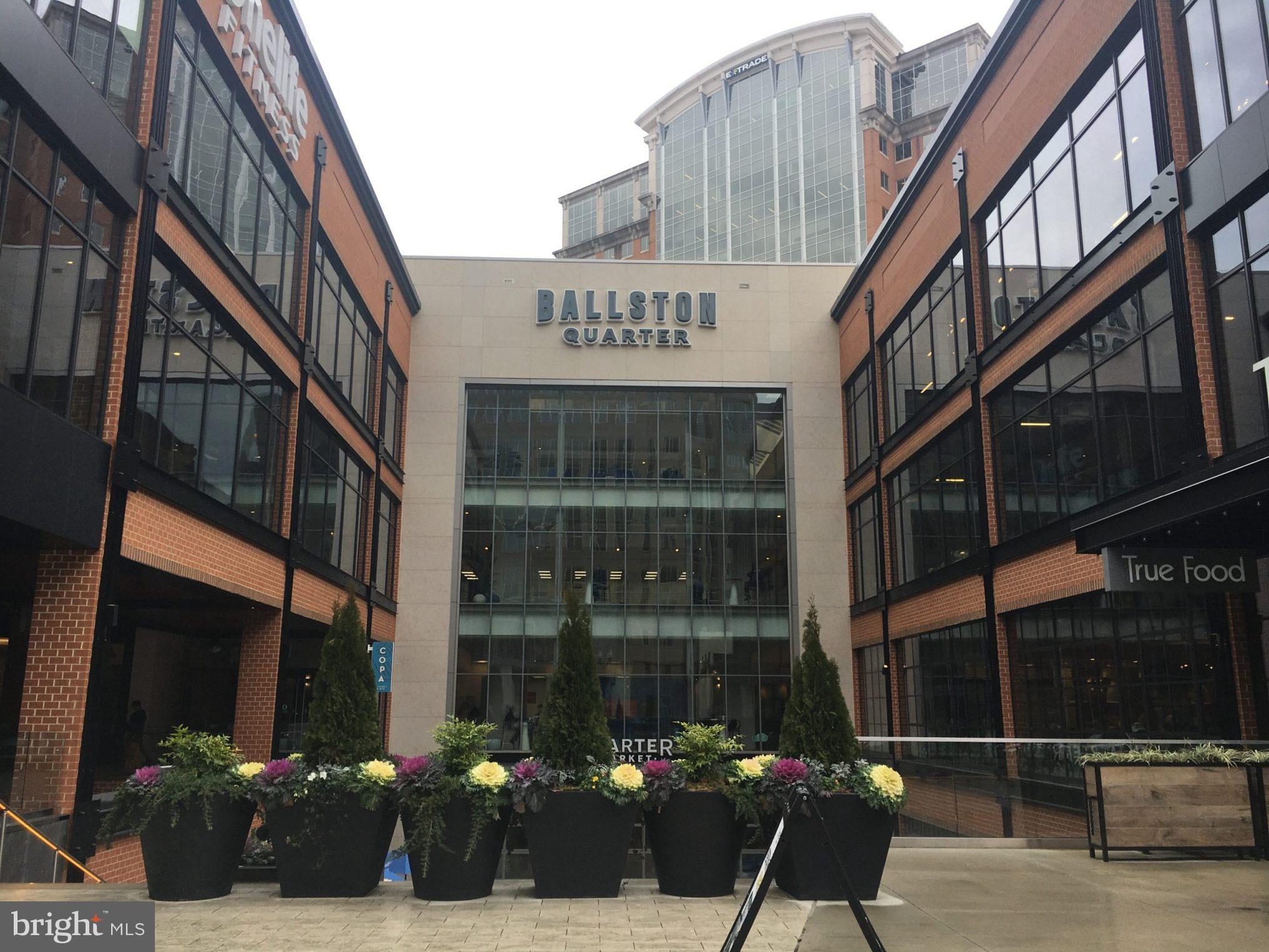 BALLSTON 880 - Residential