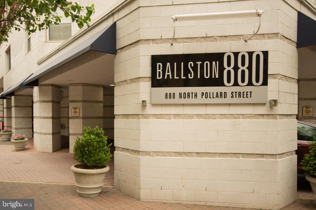 BALLSTON 880 - Residential