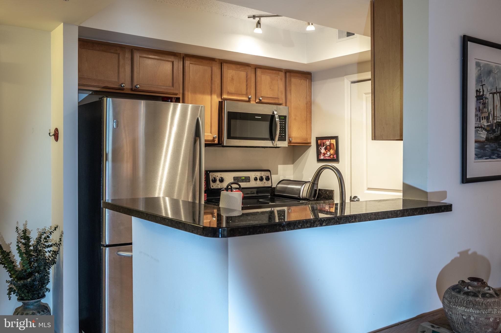 BALLSTON 880 - Residential