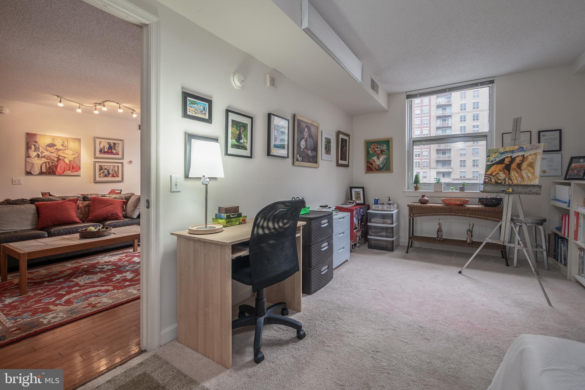 BALLSTON 880 - Residential