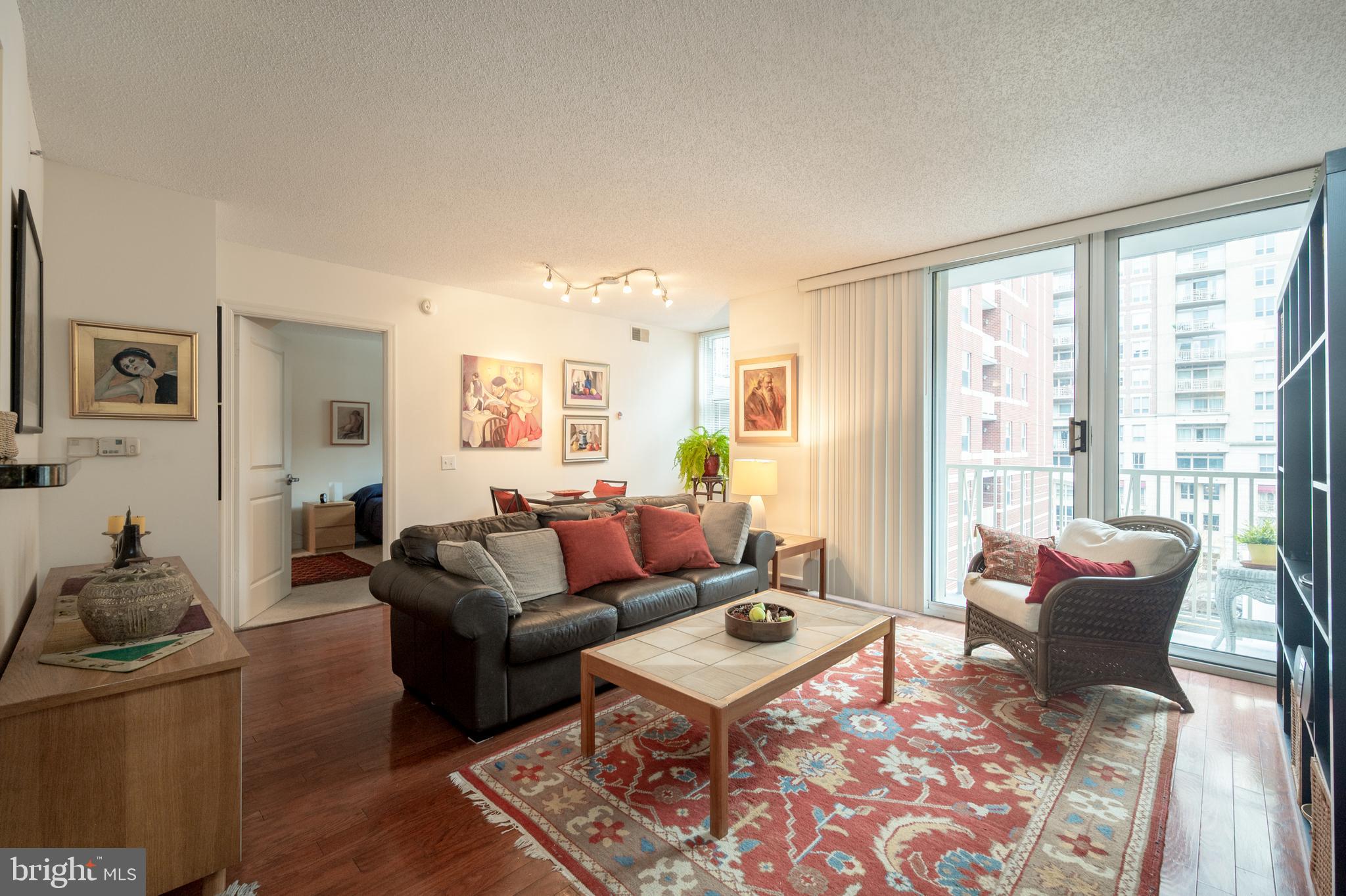 BALLSTON 880 - Residential