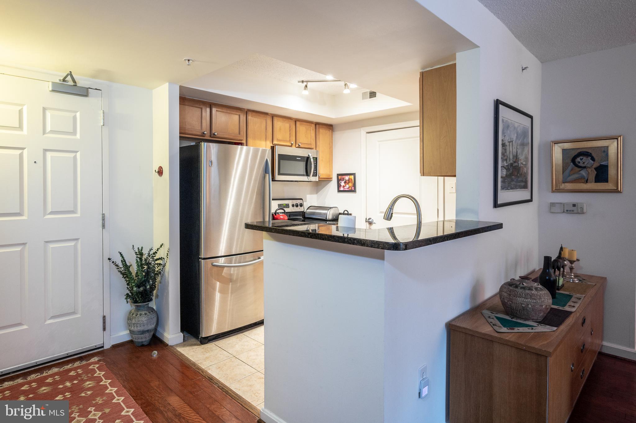 BALLSTON 880 - Residential