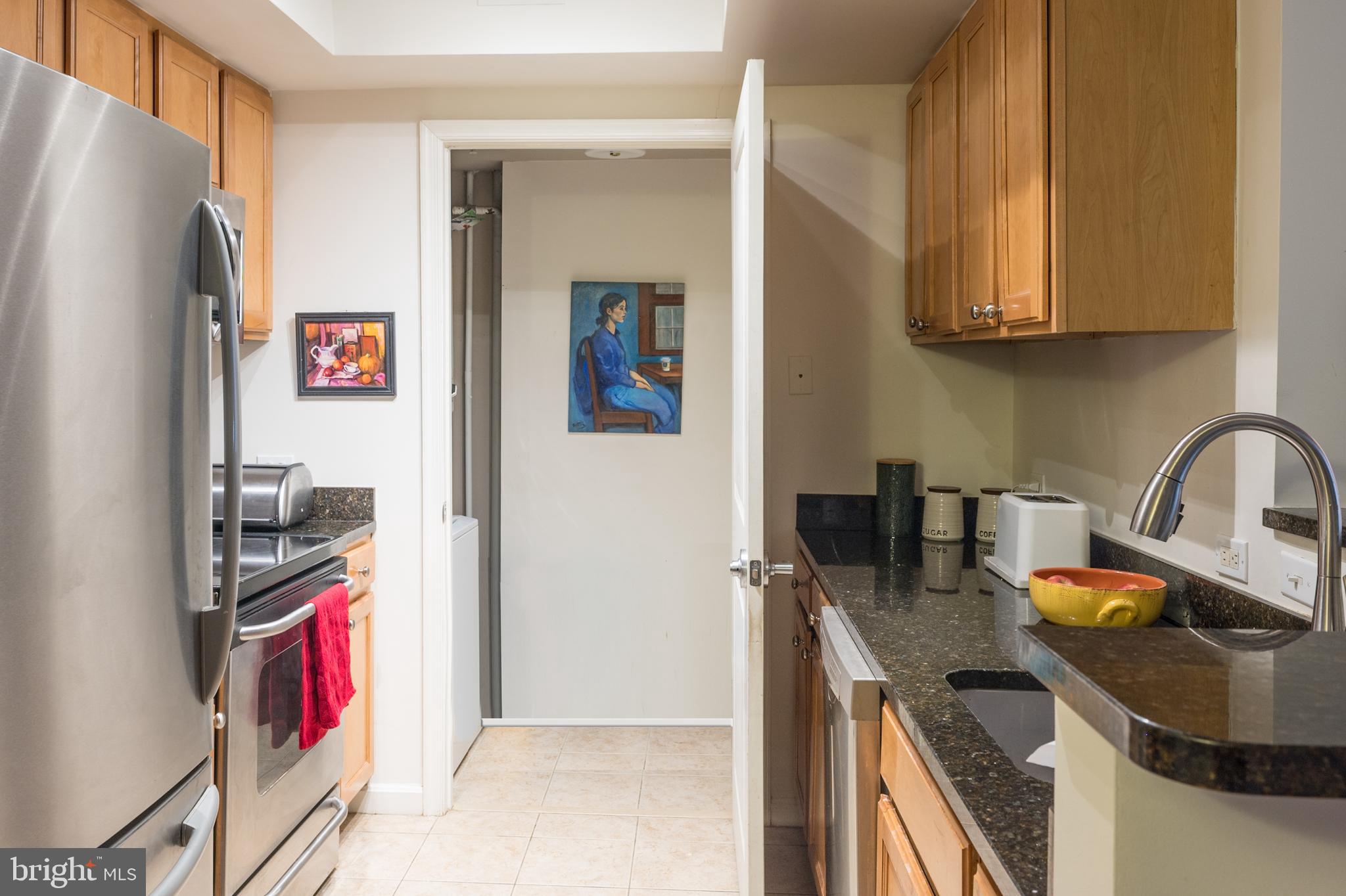 BALLSTON 880 - Residential